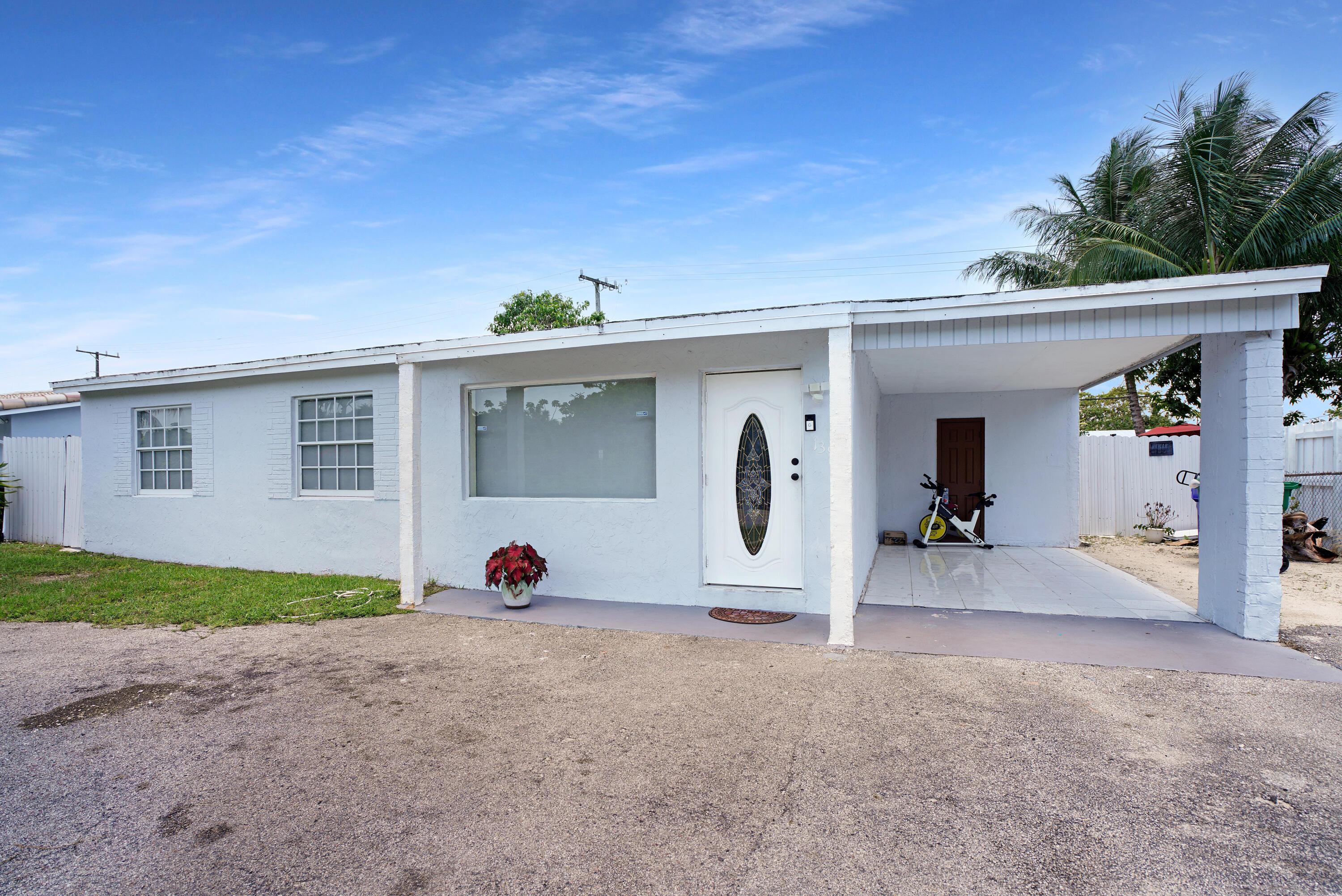 1395 SW 46 Th Avenue, Fort Lauderdale, FL 33317 - Photo 2