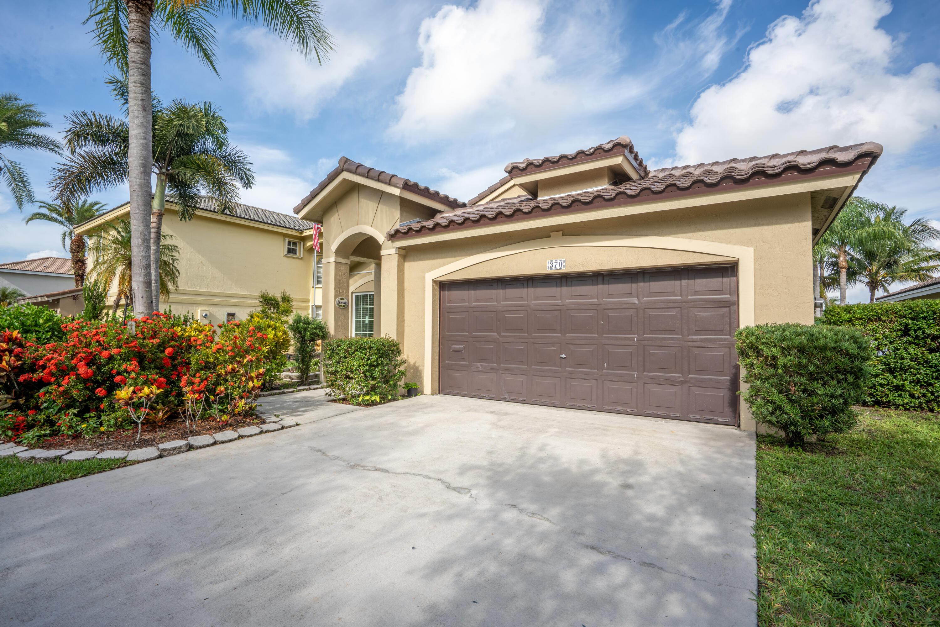 370 SW 203rd Avenue, Pembroke Pines, FL 33029 - Photo 4