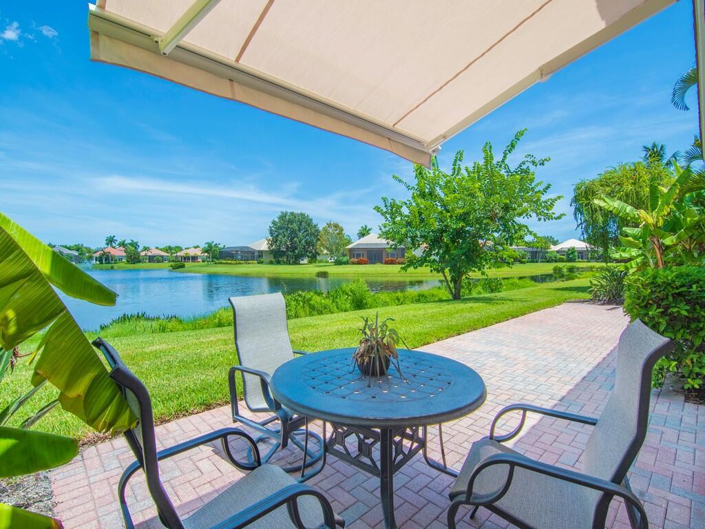 1208 Riverwind Circle, Vero Beach, FL 32967 - Photo 2