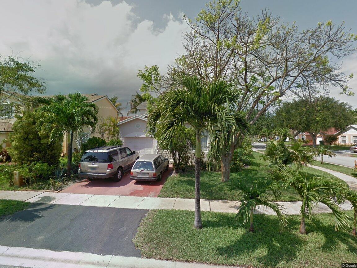 8741 SW 10th Street, Pembroke Pines, FL 33025, Pembroke Pines