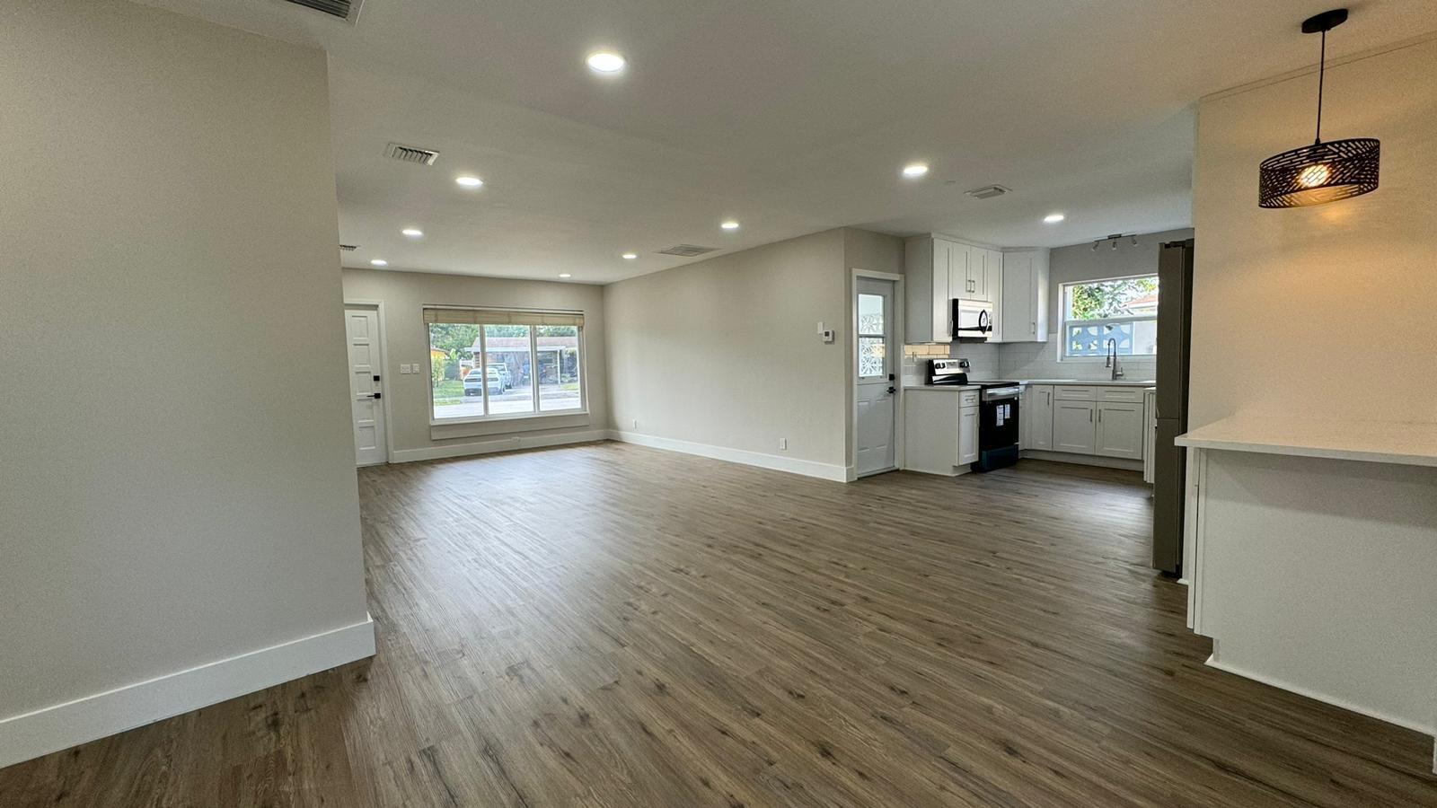 2008 NW 10th Avenue, Fort Lauderdale, FL 33311 - Photo 4