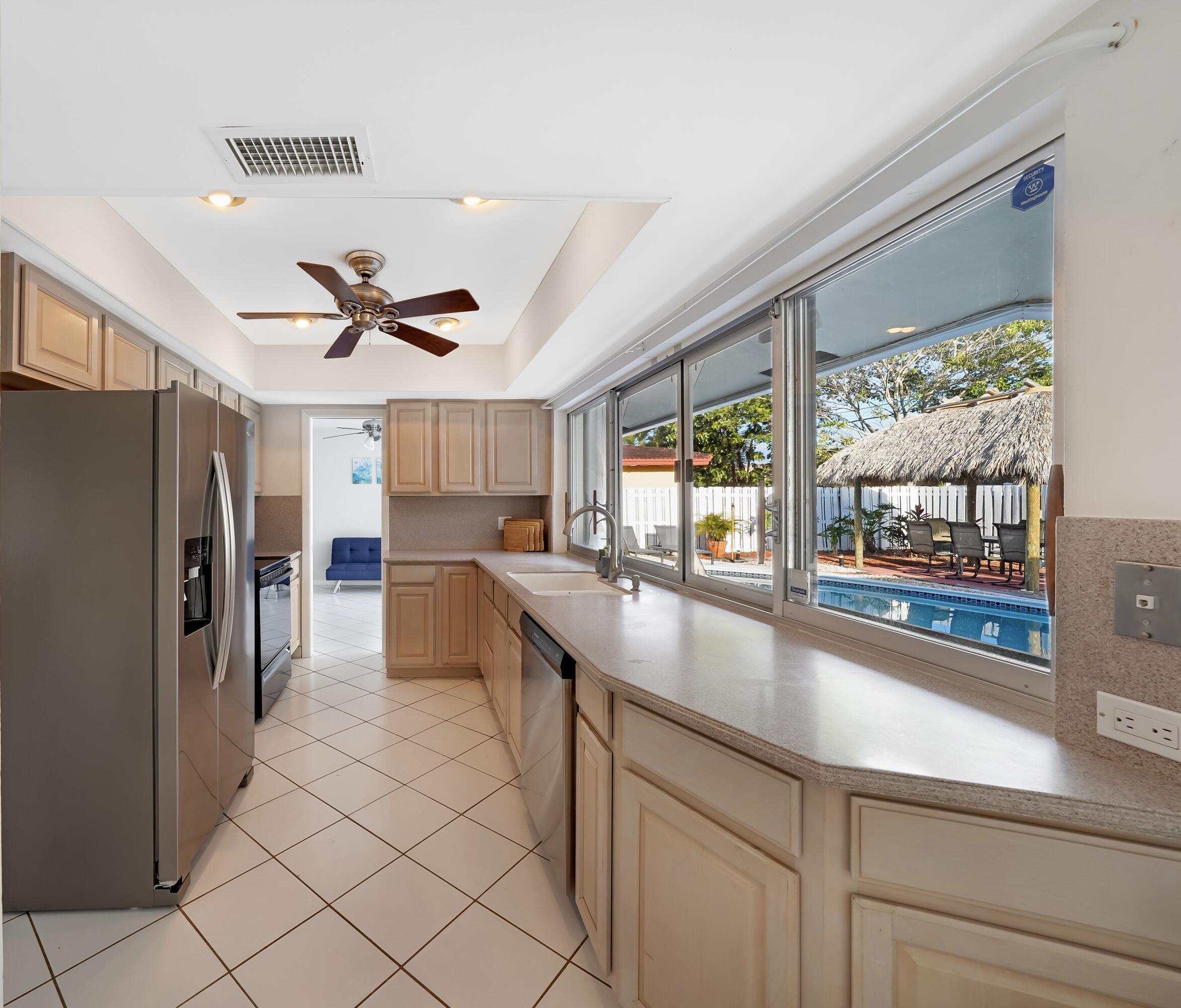 2102 NE 68th Street, Fort Lauderdale, FL 33308 - Photo 3