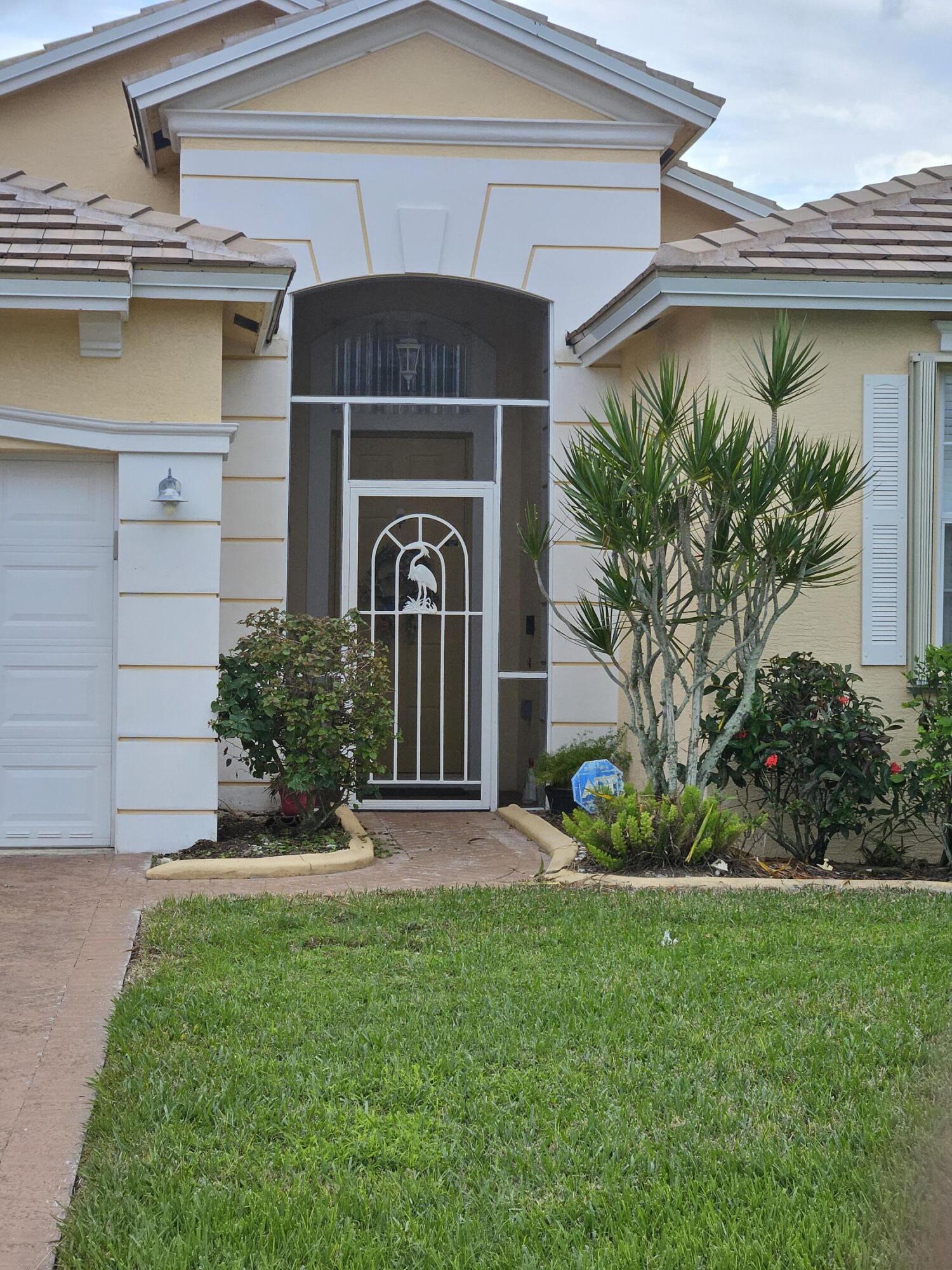 397 SW Lakeforest Way N, Port St. Lucie, FL 34986 - Photo 2