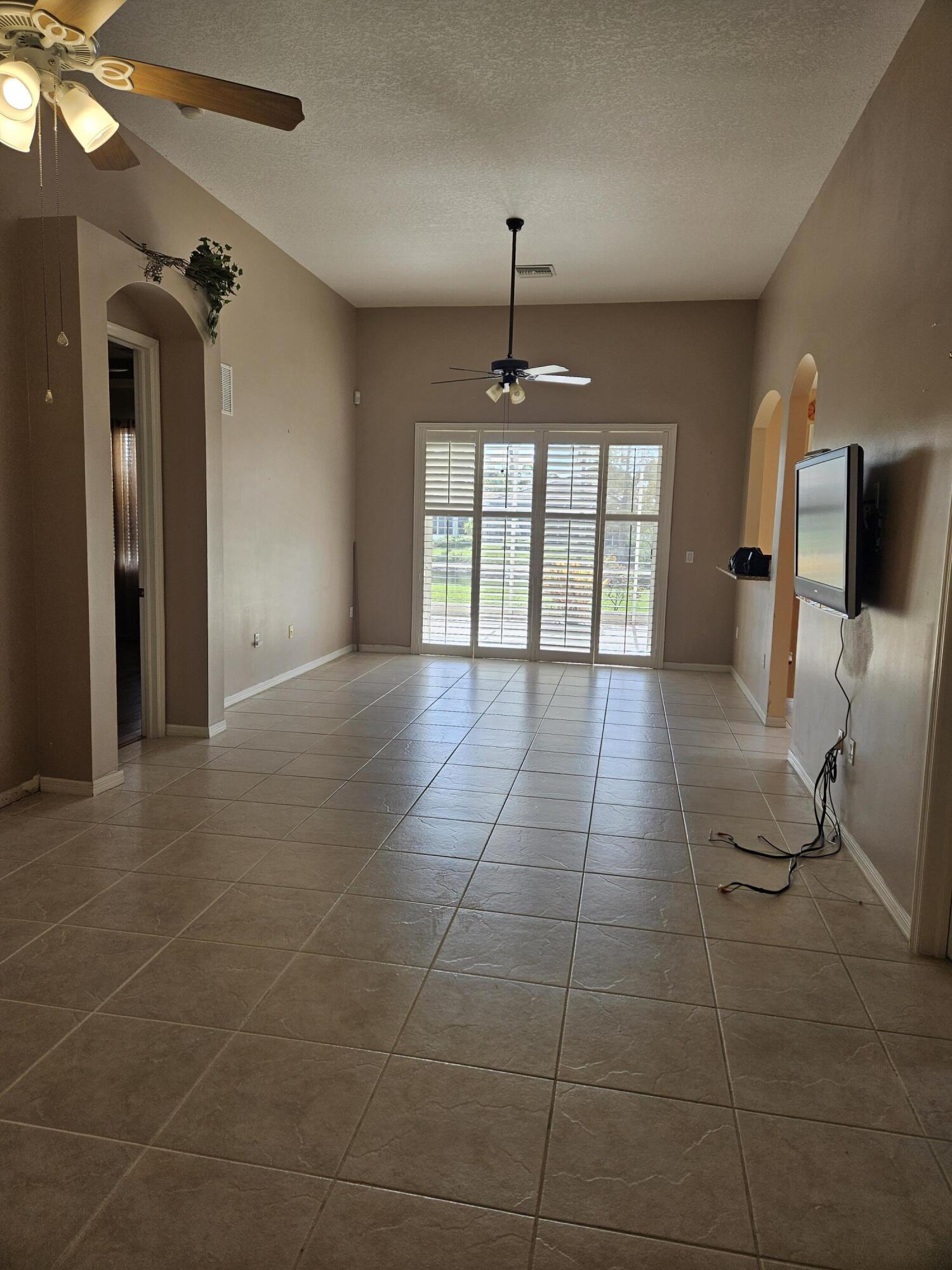 397 SW Lakeforest Way N, Port St. Lucie, FL 34986 - Photo 5