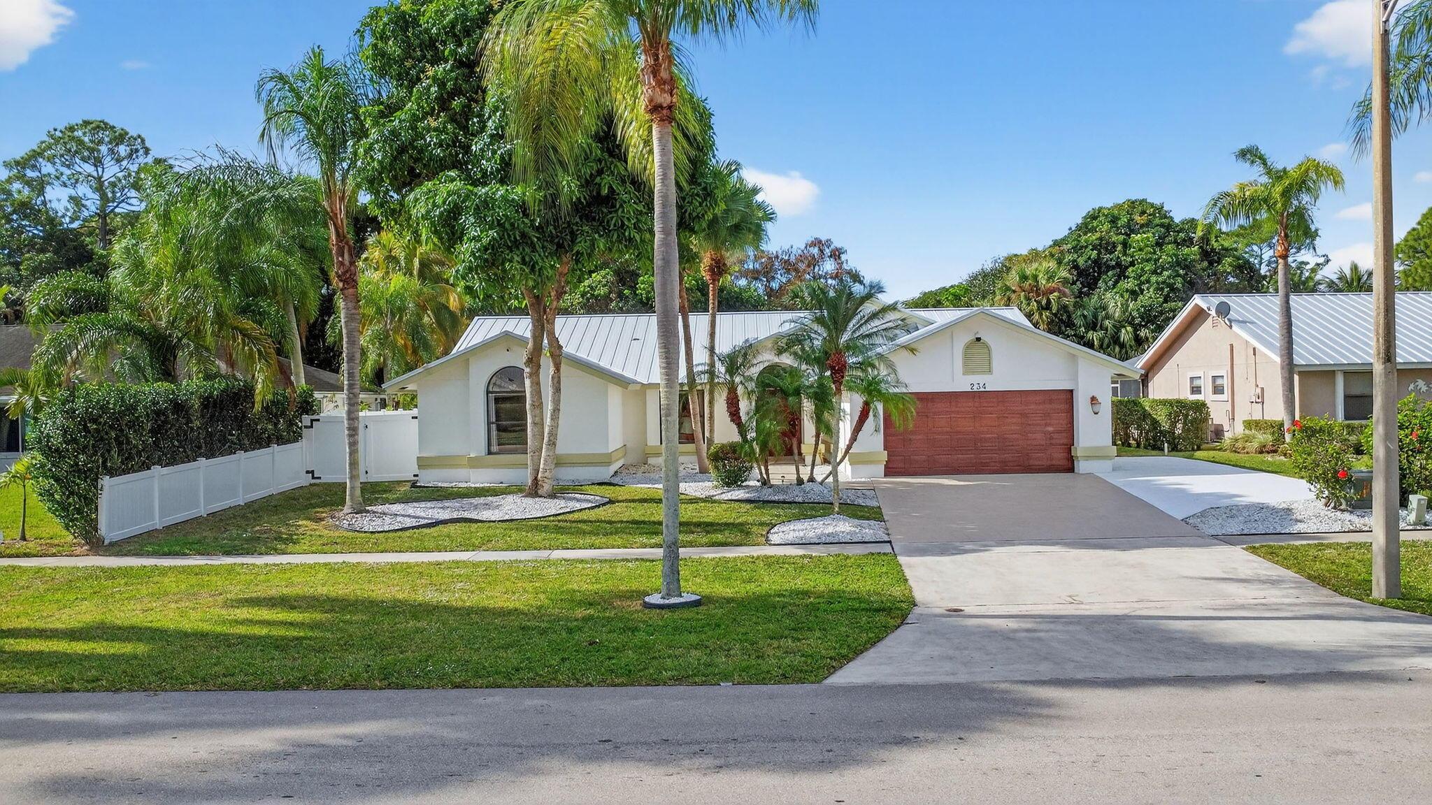 234 Ponce De Leon Street, Royal Palm Beach, FL 33411 - Photo 4