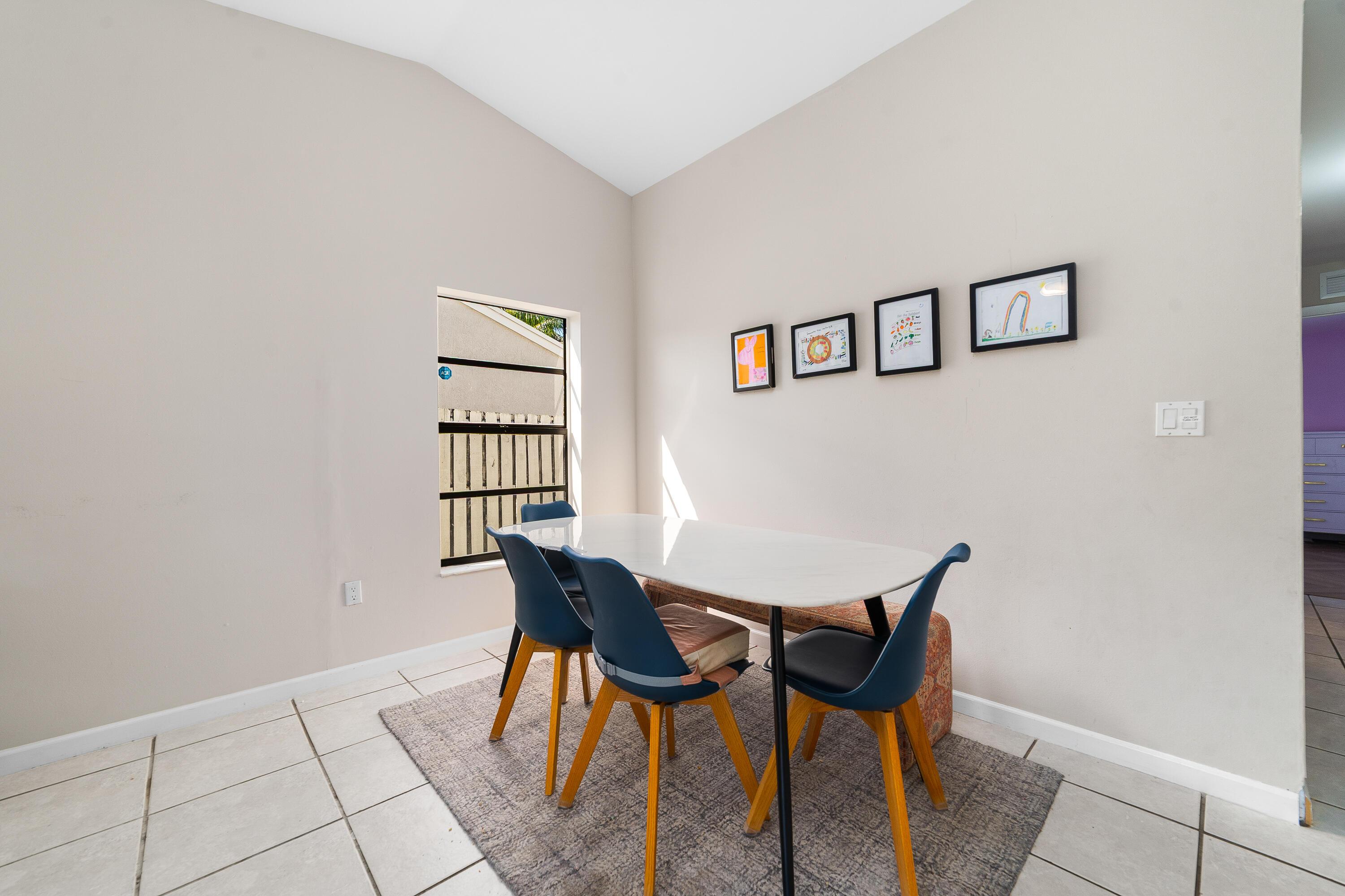 1060 Cedar Creek Way, Davie, FL 33325 - Photo 5