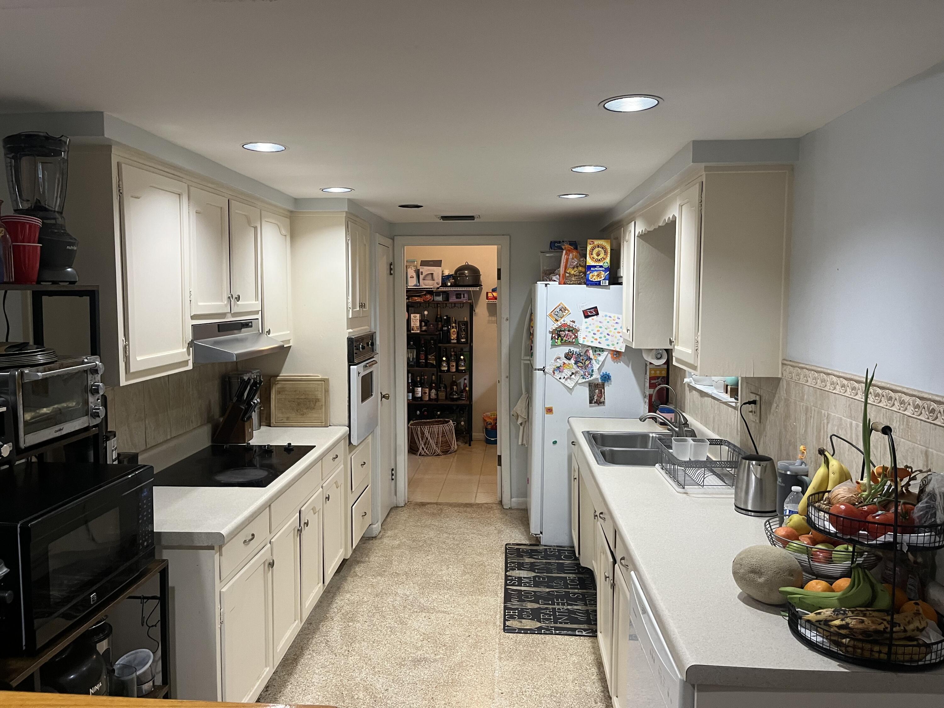 621 SW 68 Avenue, Pembroke Pines, FL 33023 - Photo 3