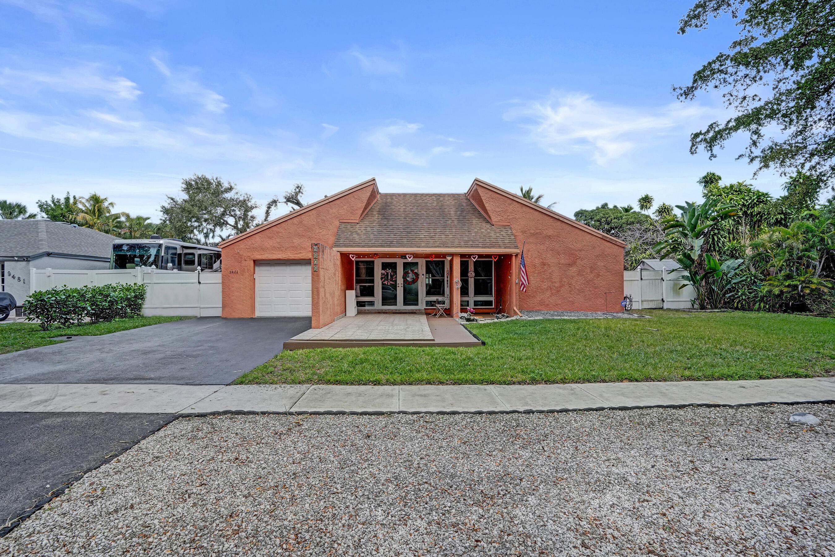 9471 SW 49th Place, Cooper City, FL 33328 - Photo 2