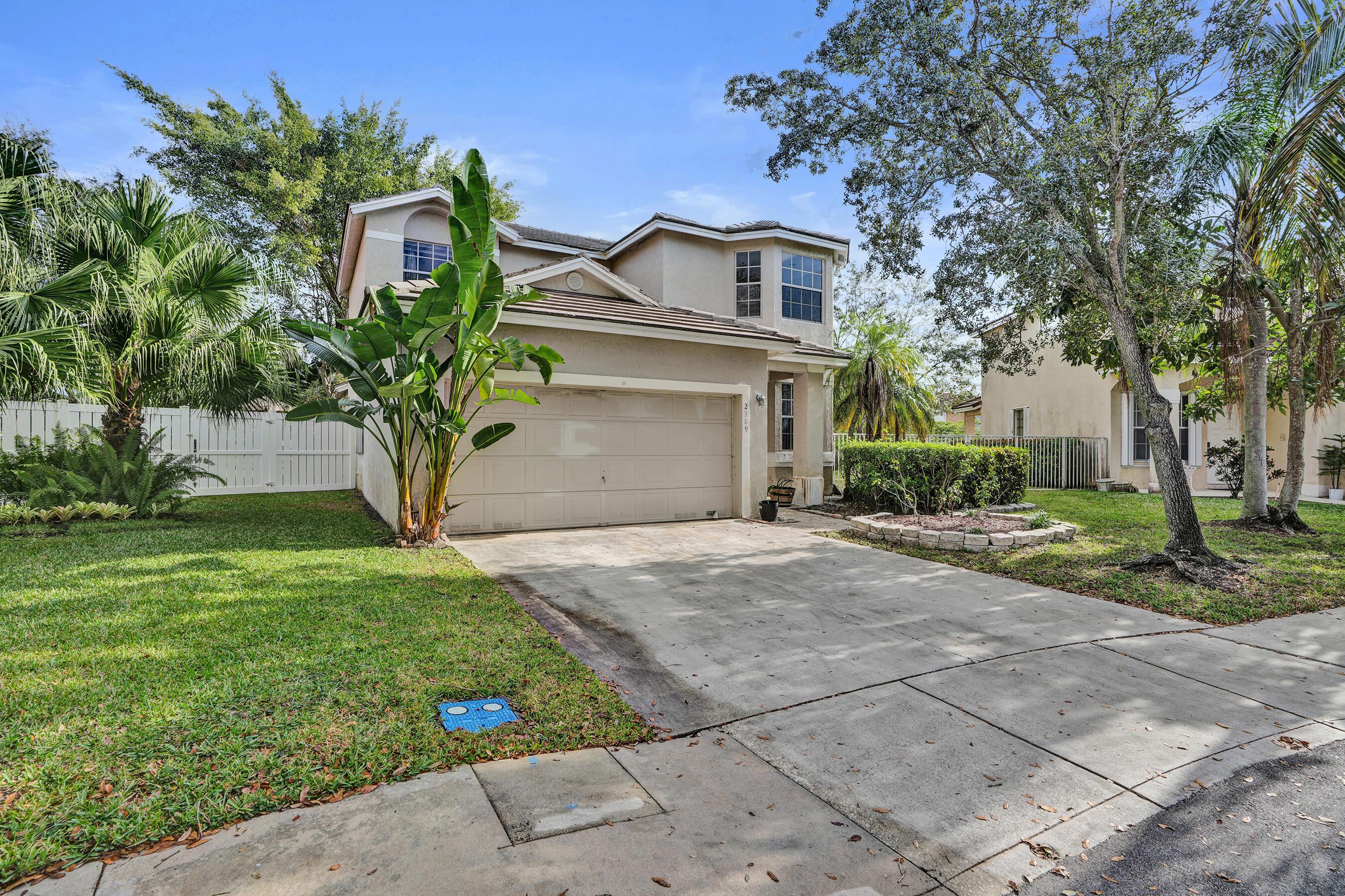 2389 NW 162nd Terrace, Pembroke Pines, FL 33028 - Photo 2