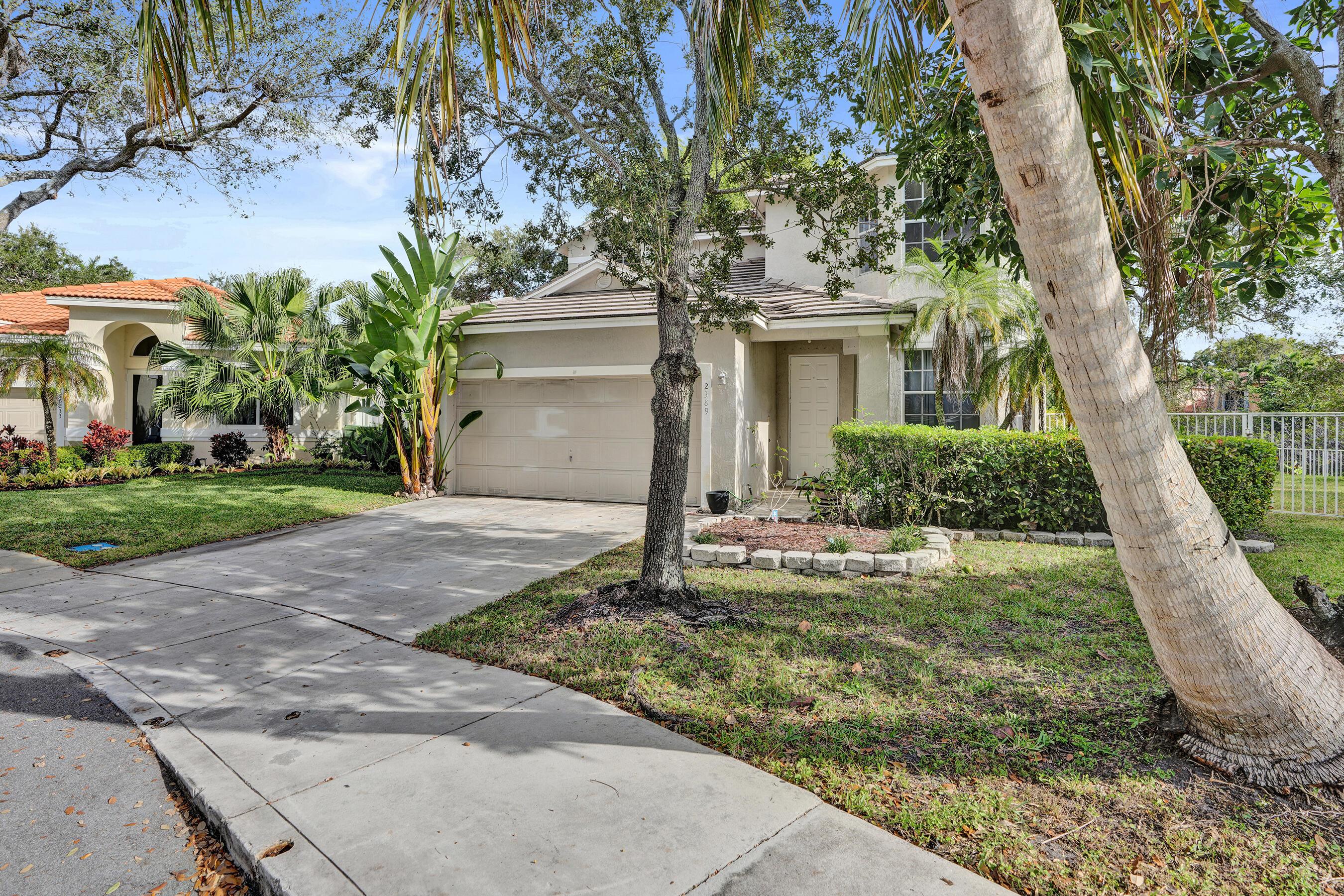 2389 NW 162nd Terrace, Pembroke Pines, FL 33028 - Photo 3