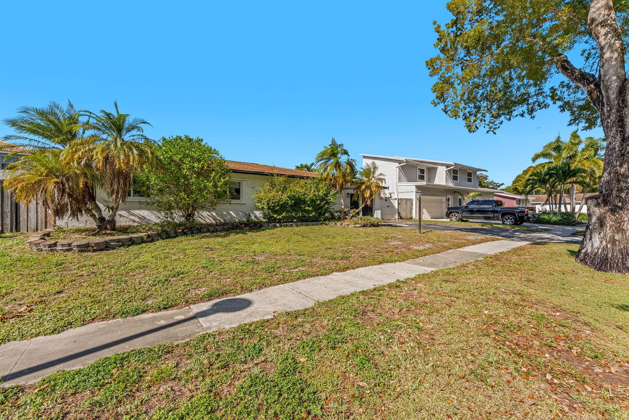5313 SW 103rd Avenue Avenue, Cooper City, FL 33328 - Photo 3