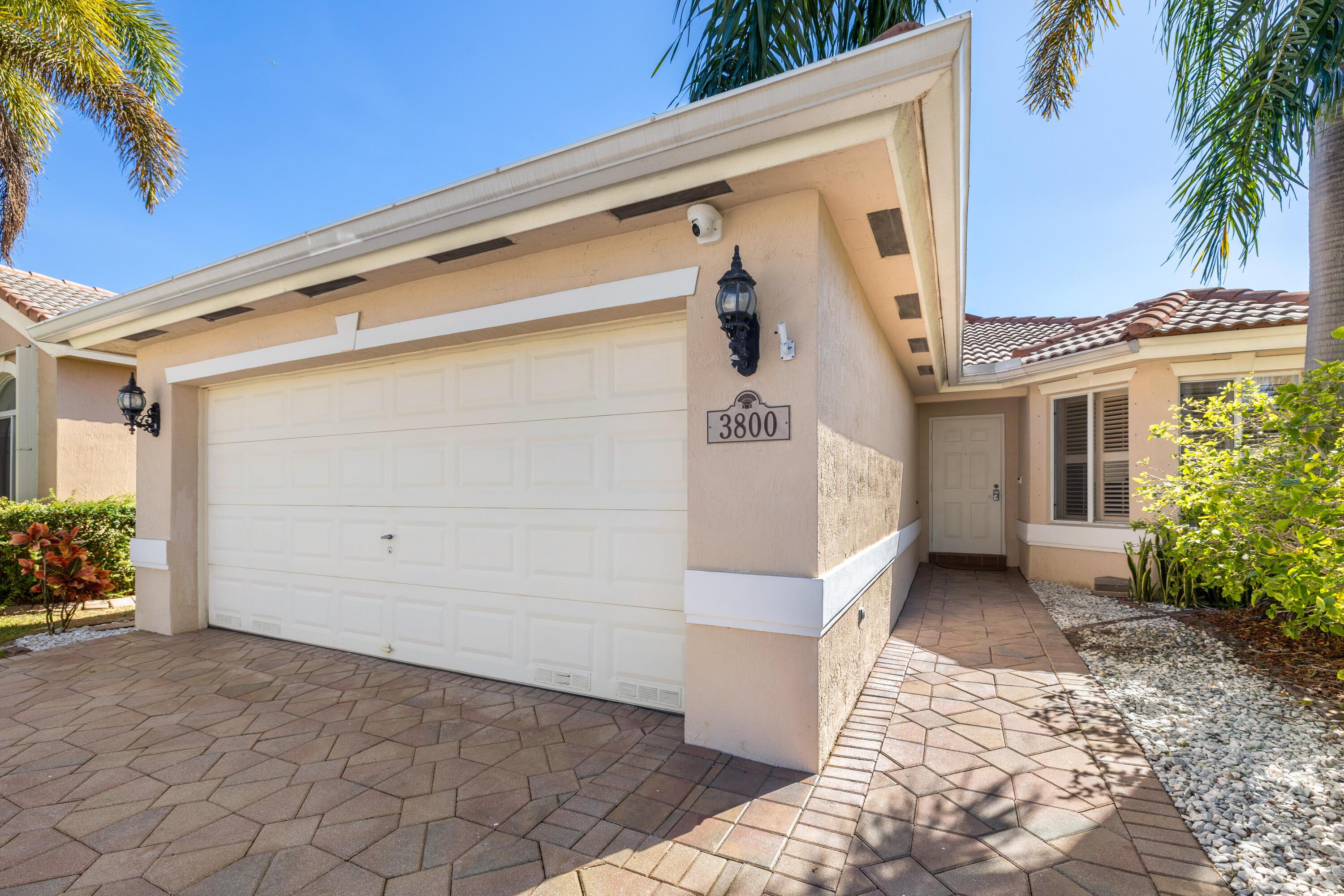 3800 Woodfield Drive, Coconut Creek, FL 33073 - Photo 5