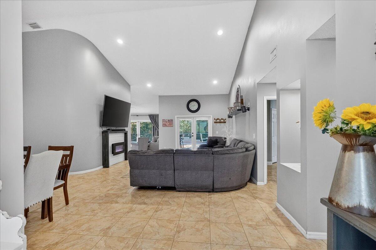 7312 NW 45th Avenue, Coconut Creek, FL 33073 - Photo 4