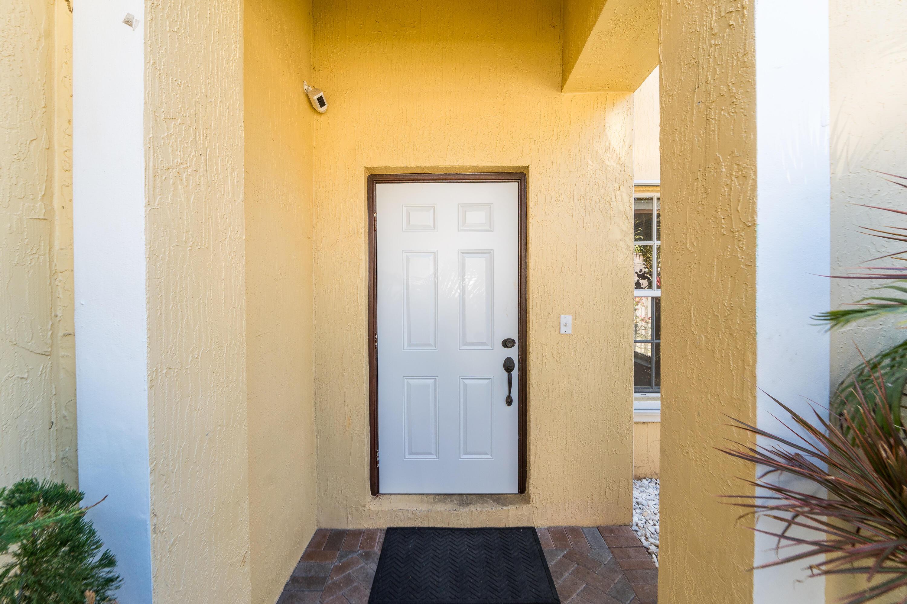 3944 Crescent Creek Drive, Coconut Creek, FL 33073 - Photo 5