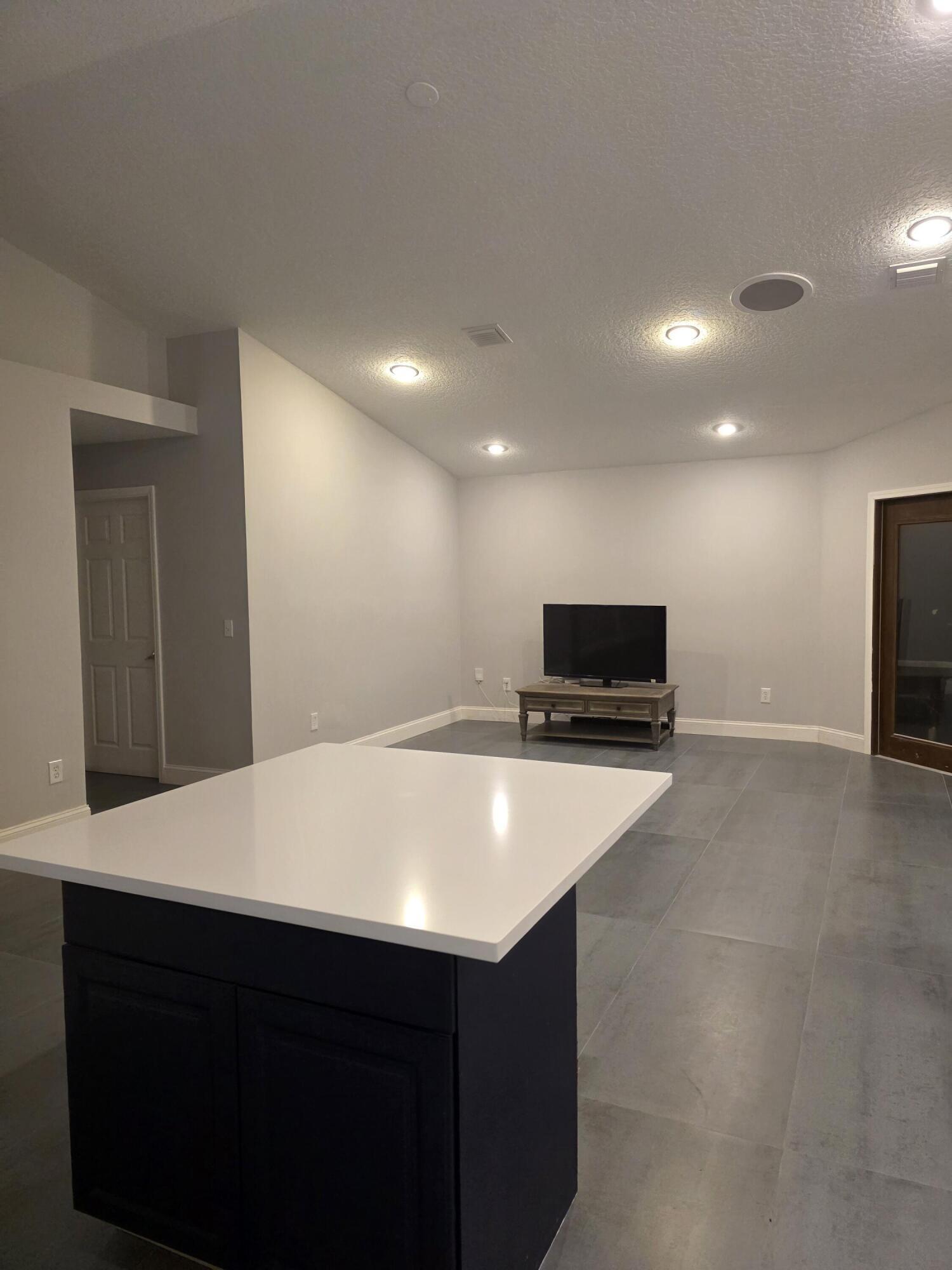 5852 Eagle Cay Terrace, Coconut Creek, FL 33073 - Photo 2