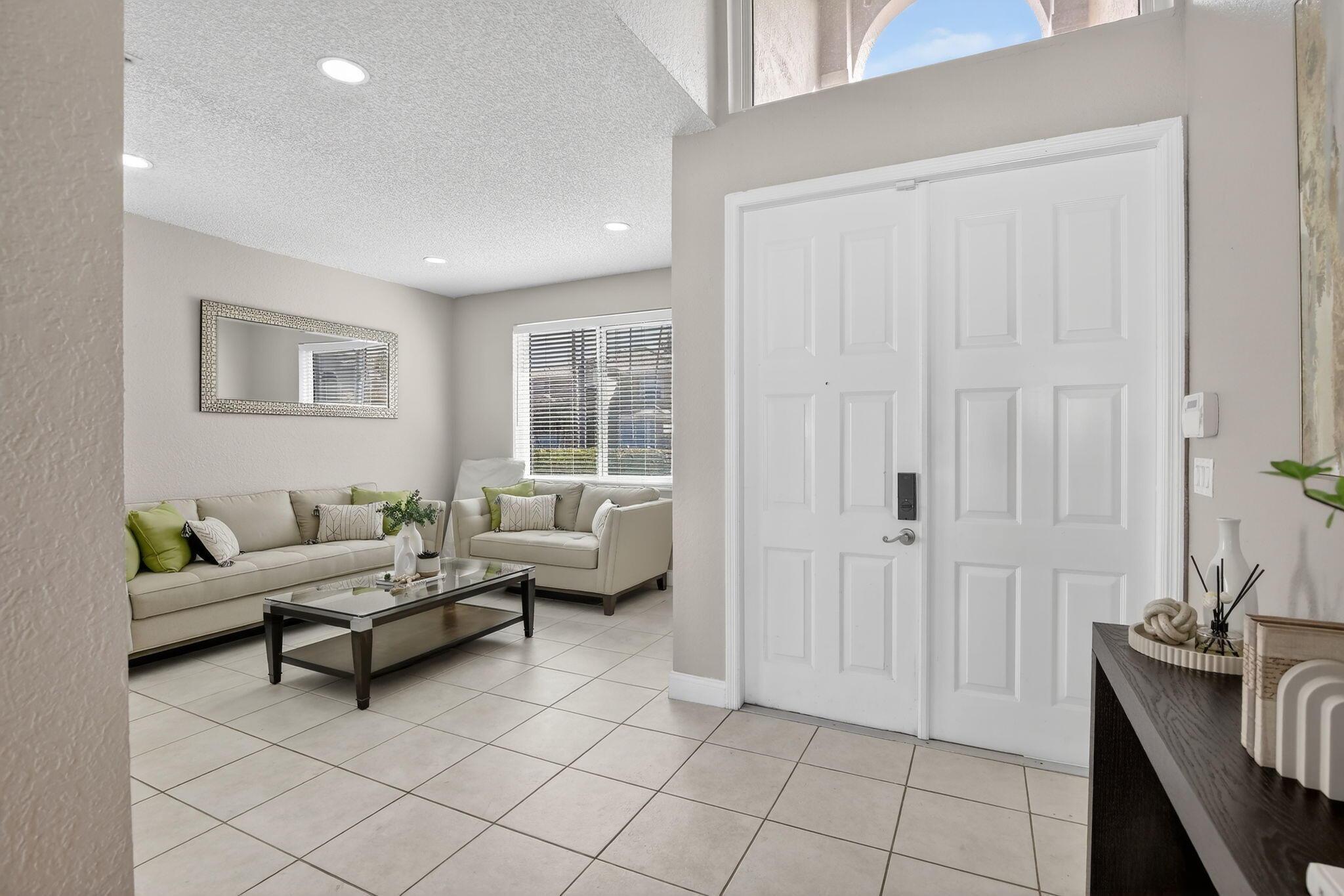 1583 SW 186th Terrace, Pembroke Pines, FL 33029 - Photo 2