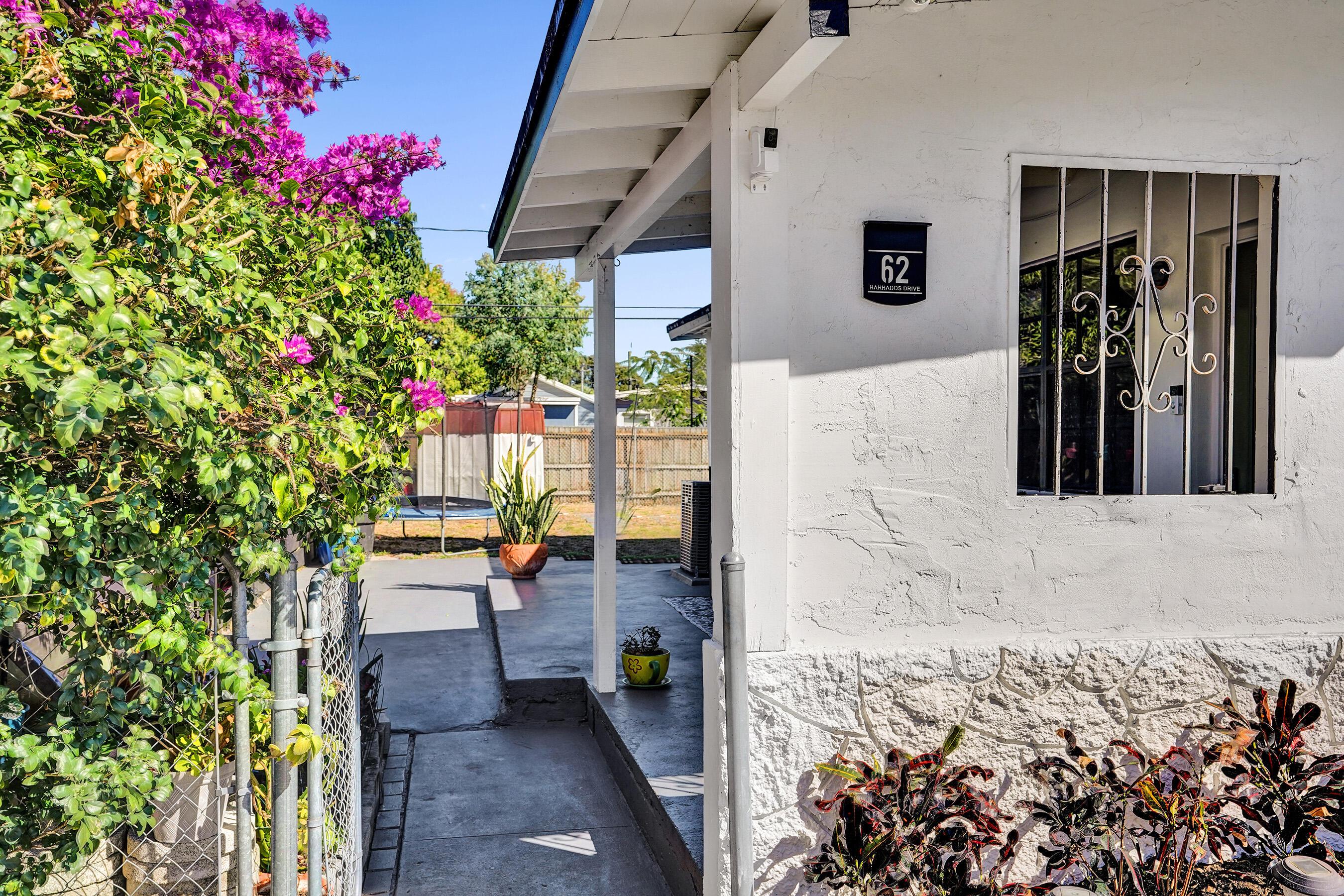 62 Barbados Drive, Palm Springs, FL 33461 - Photo 3