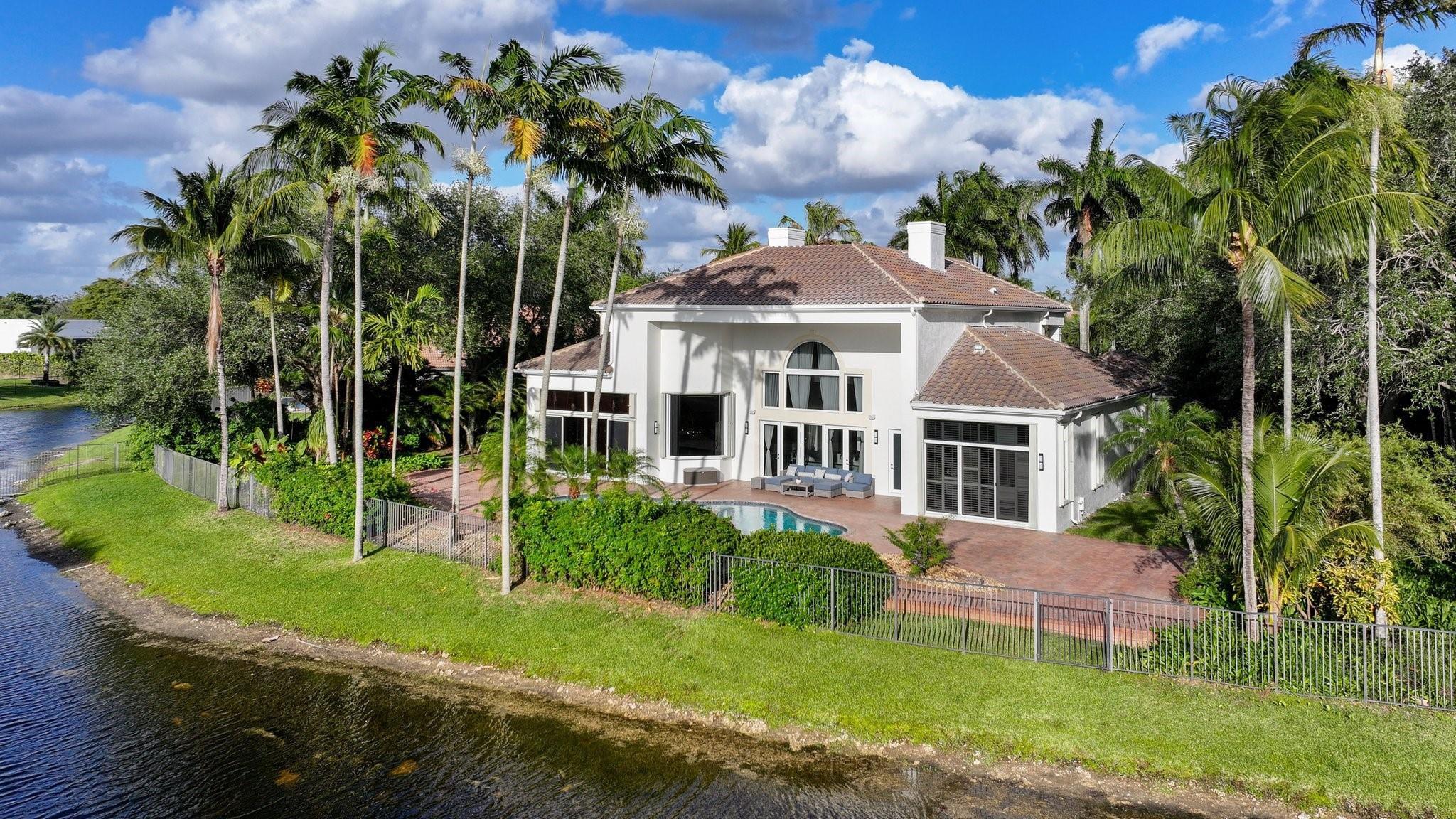 2753 W Stonebrook Circle, Davie, FL 33330 - Photo 5