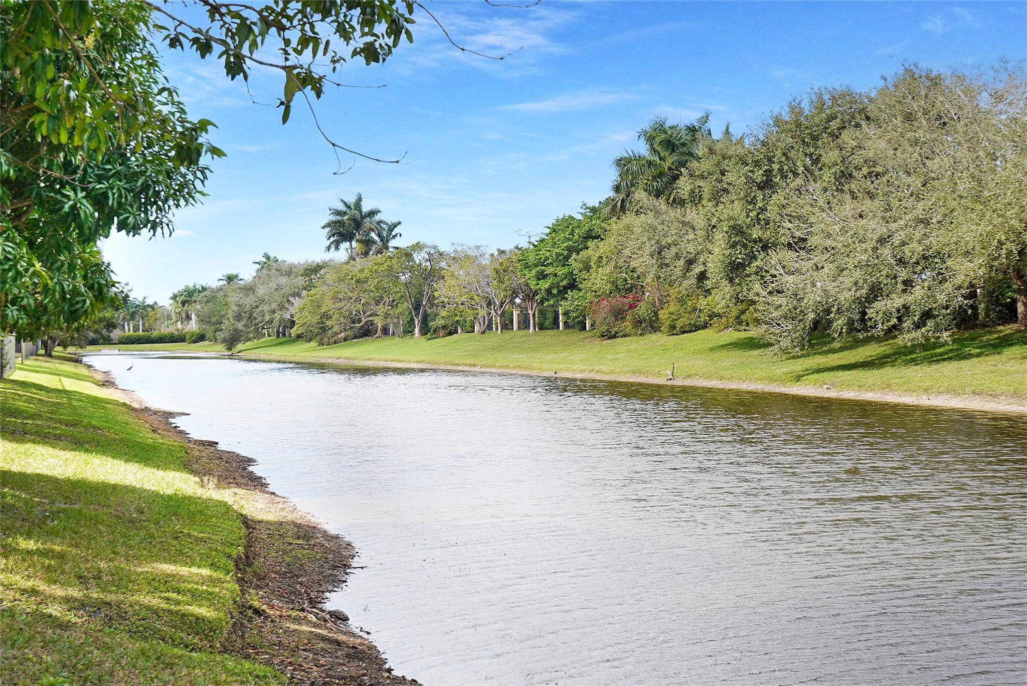 8715 NW 41st Street, Cooper City, FL 33024 - Photo 2