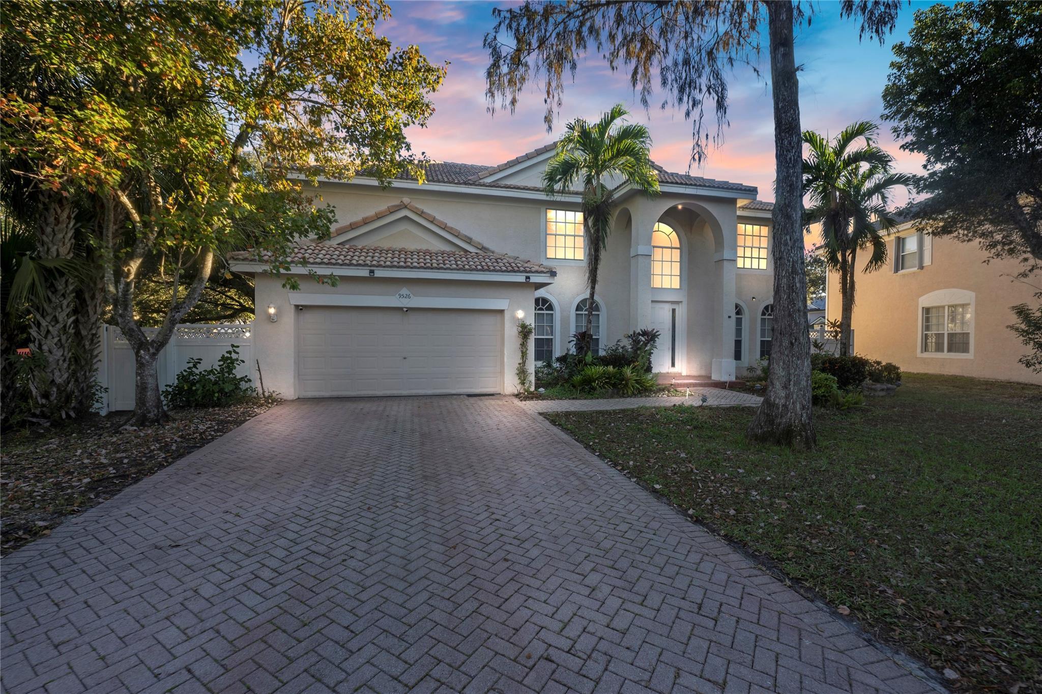 9526 NW 52nd Place, Coral Springs, FL 33076 - Photo 2
