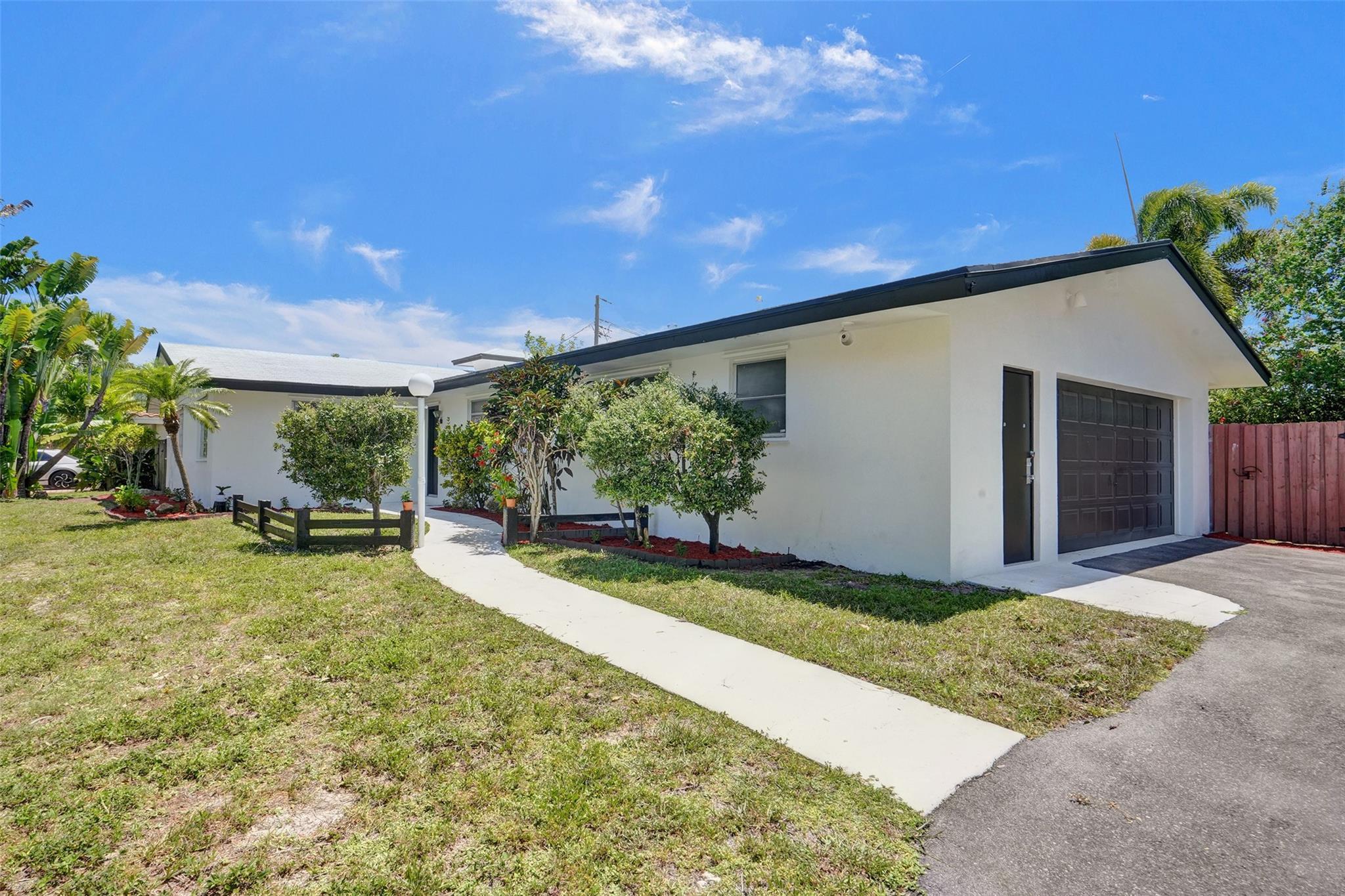 4017 NE 18th Avenue, Oakland Park, FL 33334, Oakland Park