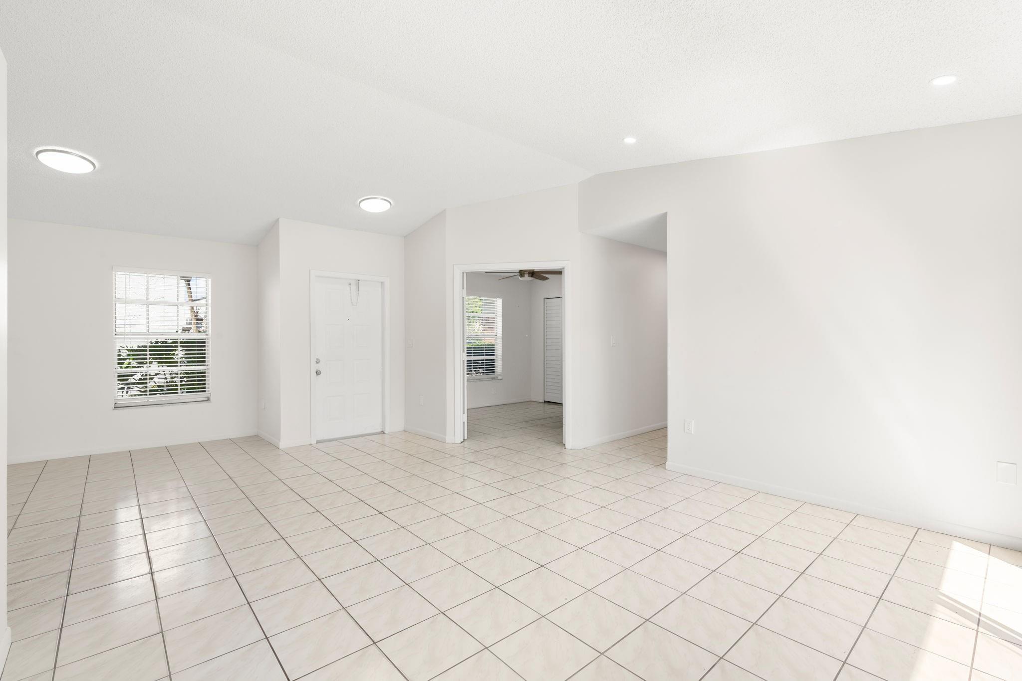 14680 N Beckley Square, Davie, FL 33325 - Photo 5