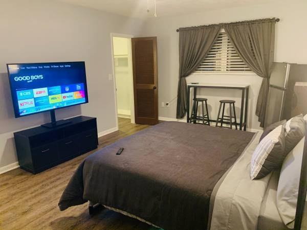 1821 NW 113th Avenue, Pembroke Pines, FL 33026 - Photo 4