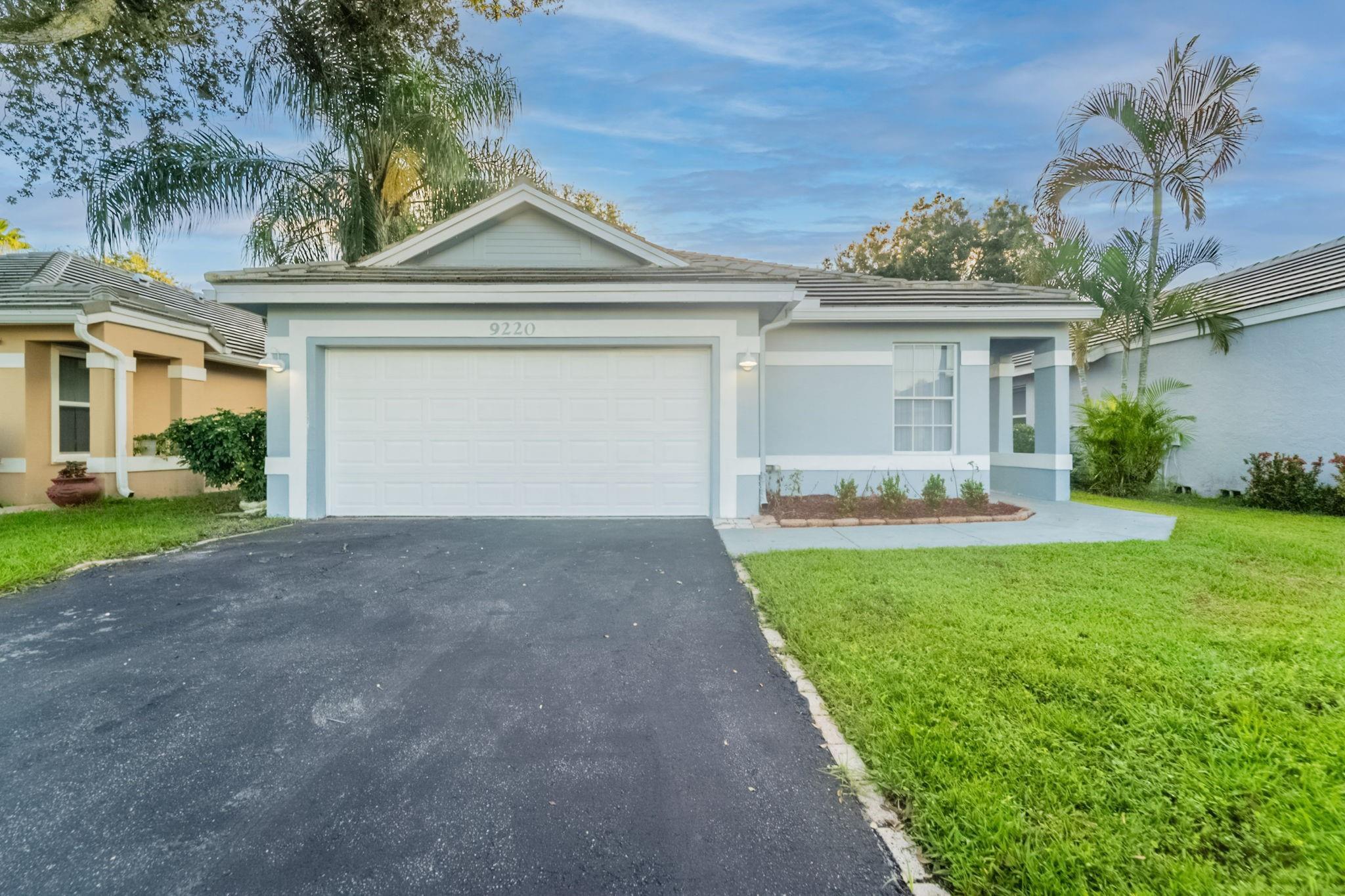 9220 Arborwood Circle, Davie, FL 33328, Davie