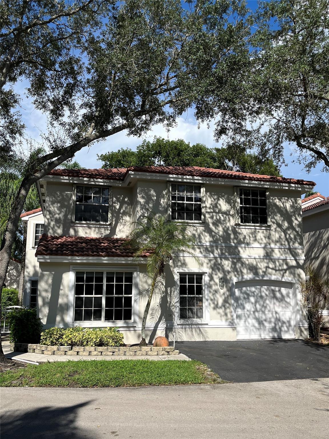 959 Azure Lane, Weston, FL 33326 - Photo 2