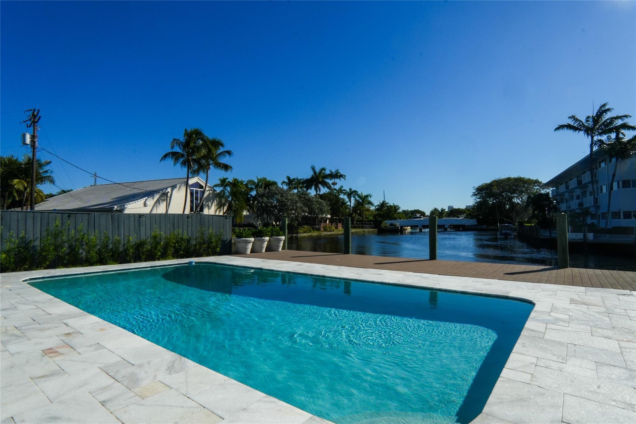 600 N Victoria Terrace, Fort Lauderdale, FL 33304 - Photo 2