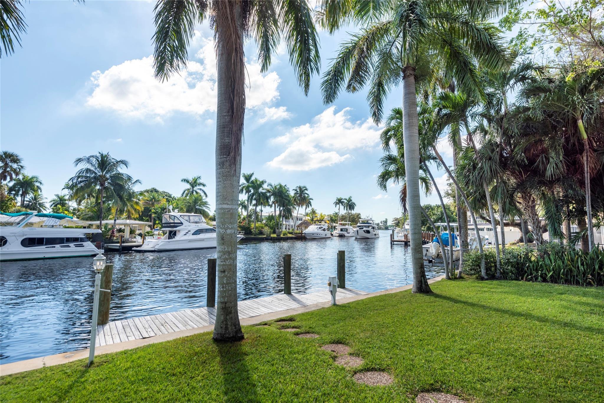 1260 SW 14th Avenue, Fort Lauderdale, FL 33312 - Photo 4