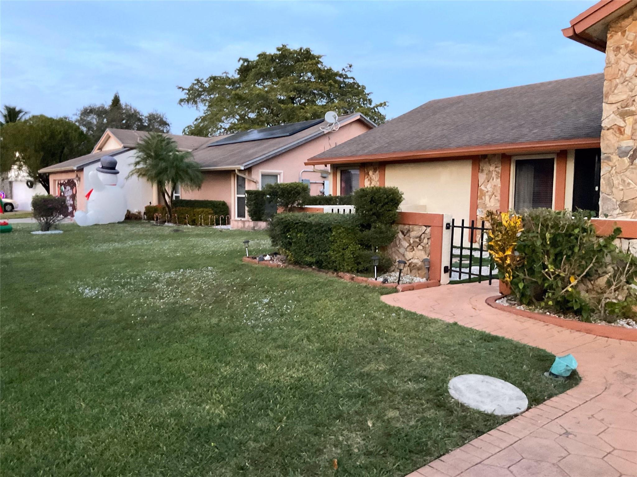 4770 NW 85th Avenue, Lauderhill, FL 33351 - Photo 2