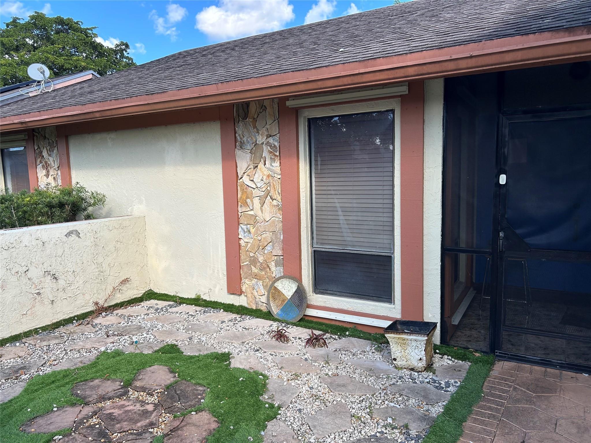 4770 NW 85th Avenue, Lauderhill, FL 33351 - Photo 5