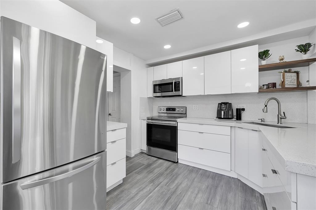 2535 Sherman Street, Hollywood, FL 33020 - Photo 2