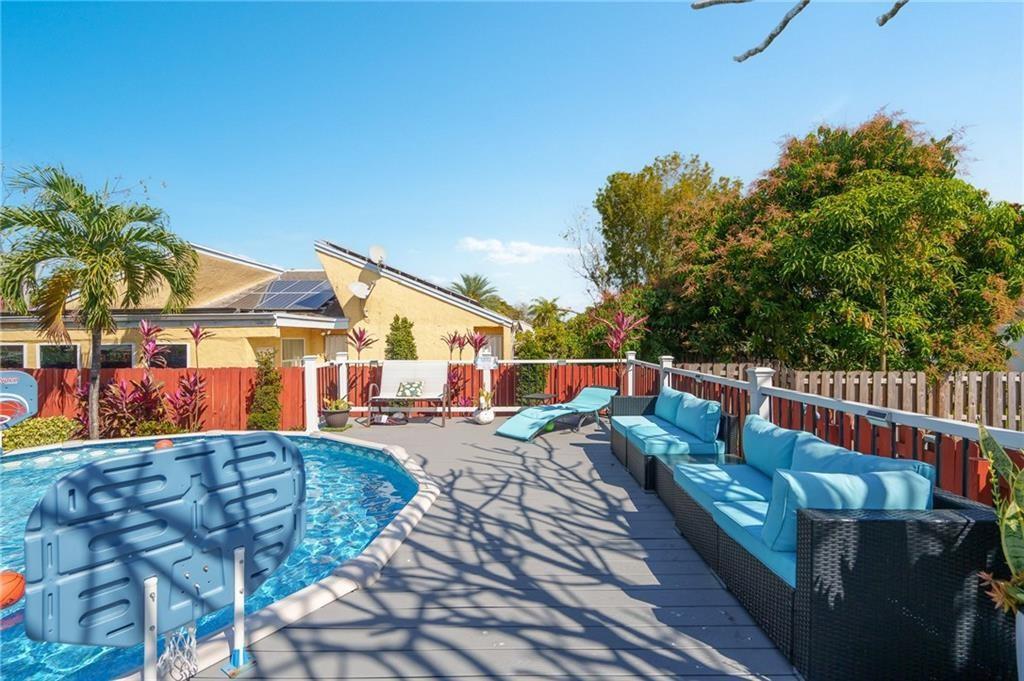 4984 SW 95th Avenue, Cooper City, FL 33328 - Photo 3