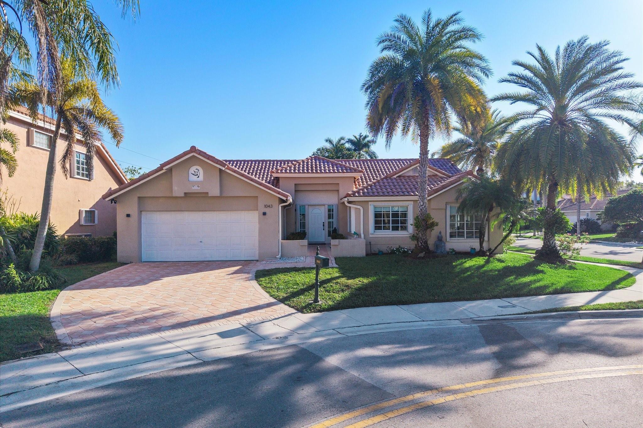 1043 Laguna Springs Drive, Weston, FL 33326, Weston