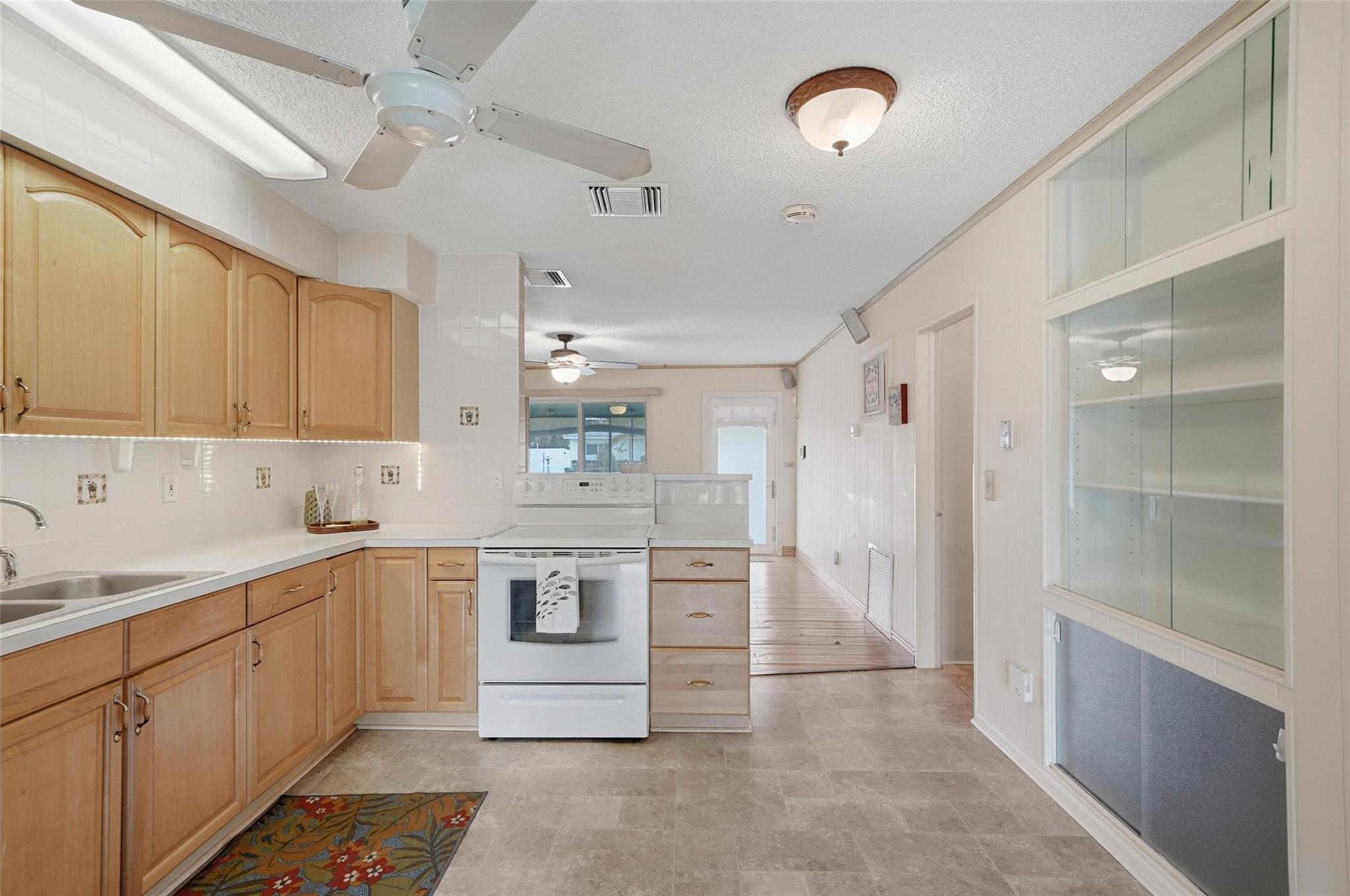 4700 SW 34th Avenue, Fort Lauderdale, FL 33312 - Photo 4