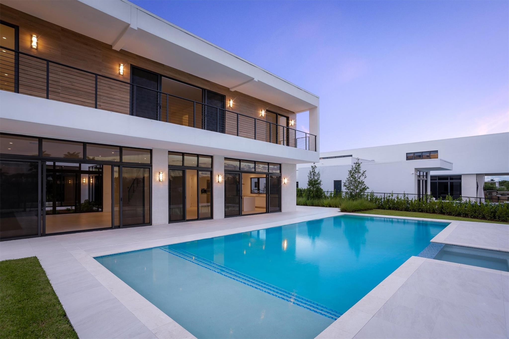 16722 S Botaniko Drive, Weston, FL 33326 - Photo 2