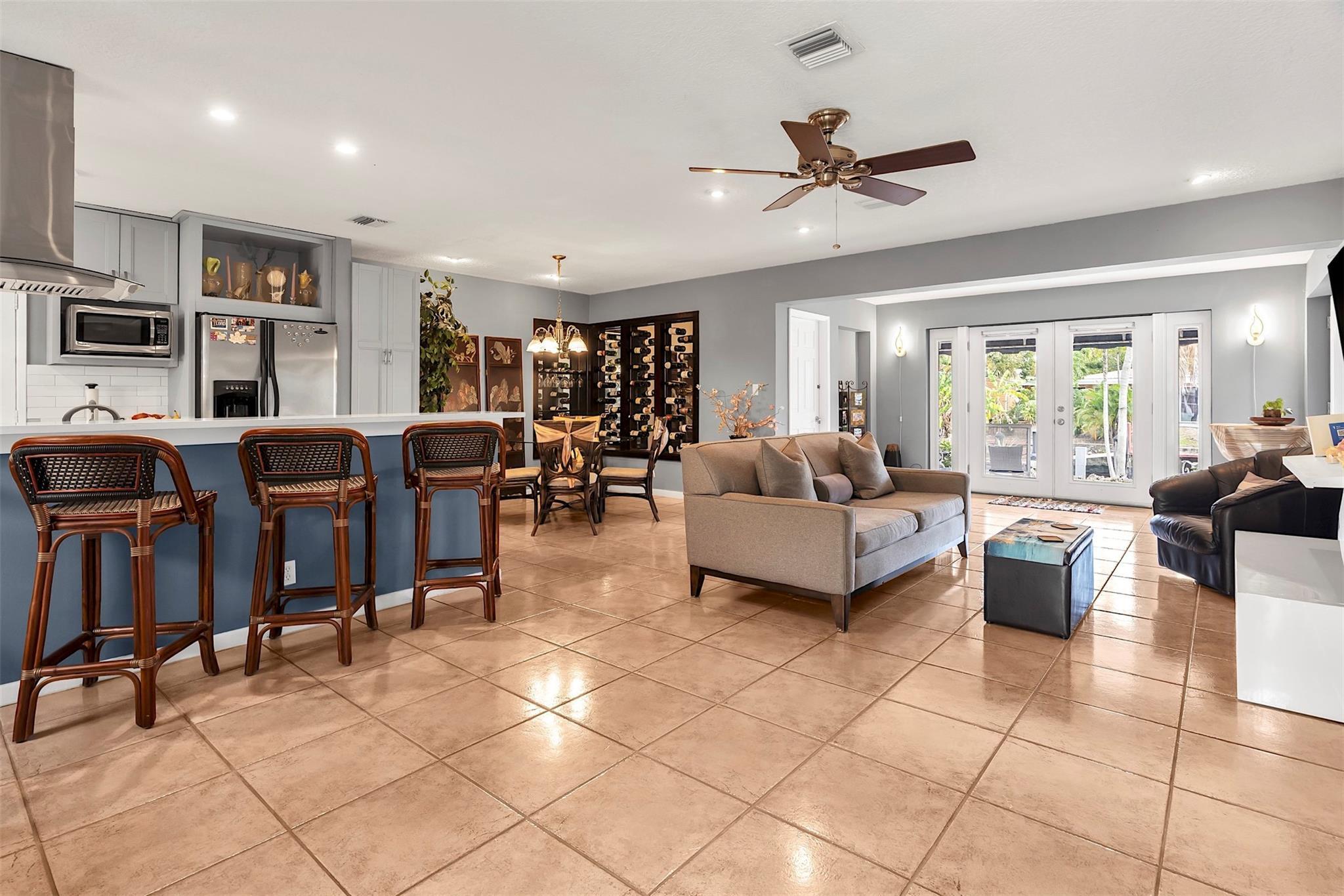 2100 SW 23rd Terrace, Fort Lauderdale, FL 33312 - Photo 5