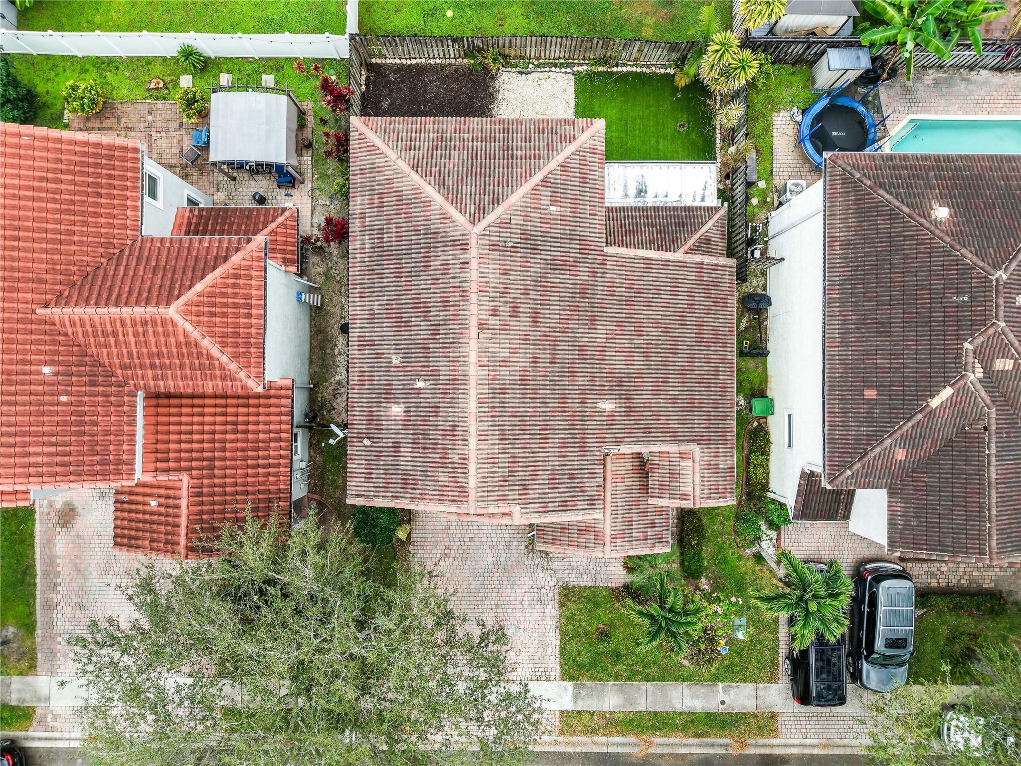 7479 NW 17th Drive, Pembroke Pines, FL 33024 - Photo 5