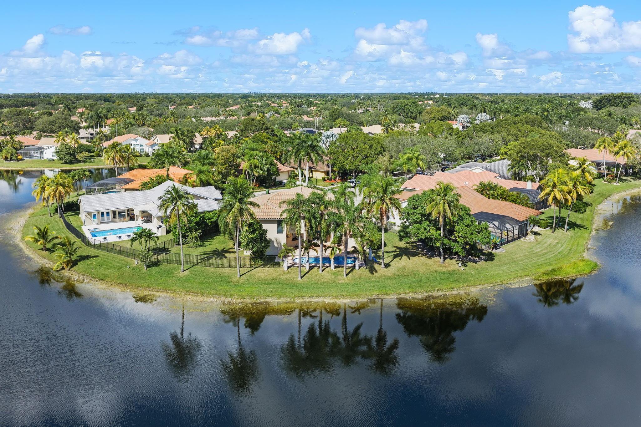 1260 Fairfax Court, Weston, FL 33326 - Photo 3