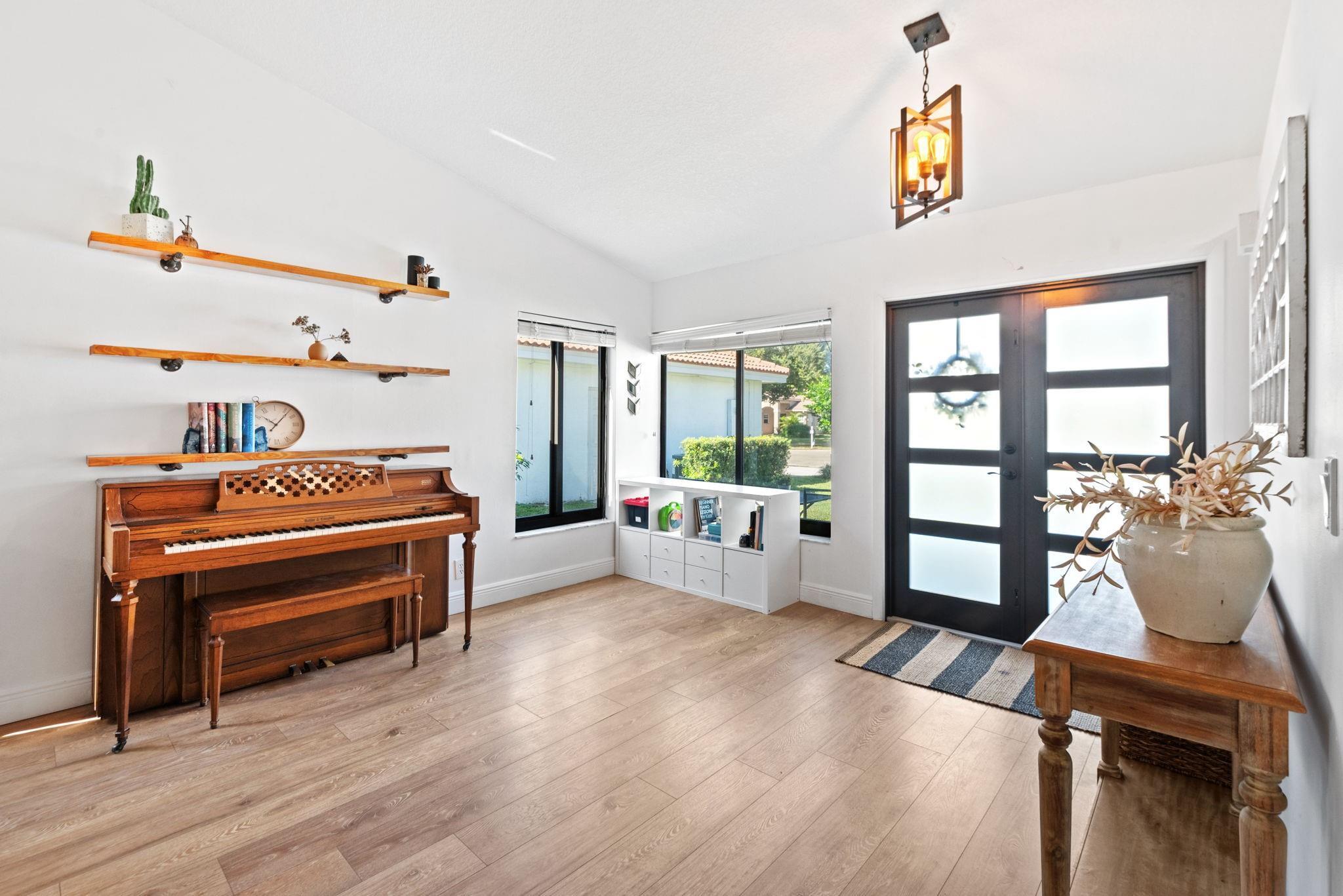 12440 SW 7th Place, Davie, FL 33325 - Photo 4