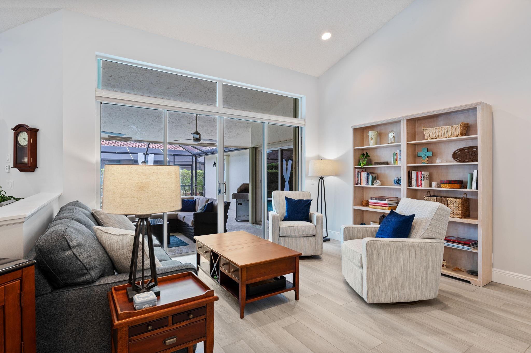 732 Crescent Way, Weston, FL 33326 - Photo 4