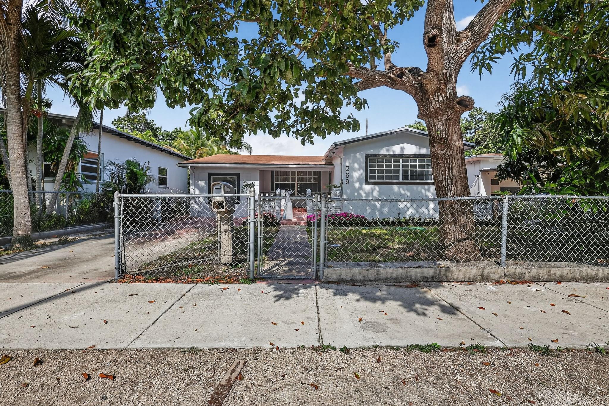 269 NE 110th Terrace, Miami, FL 33161 - Photo 2