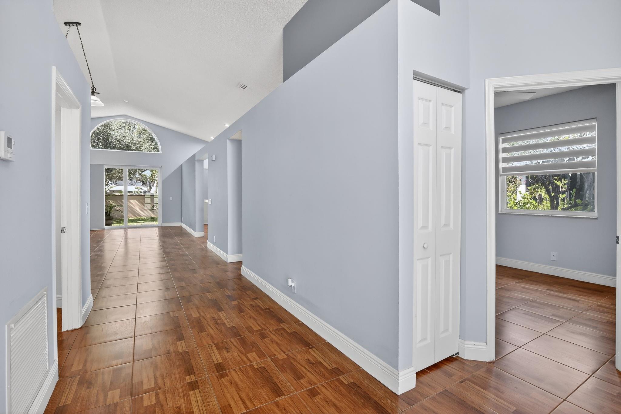 16695 SW 1st Street, Pembroke Pines, FL 33027 - Photo 4