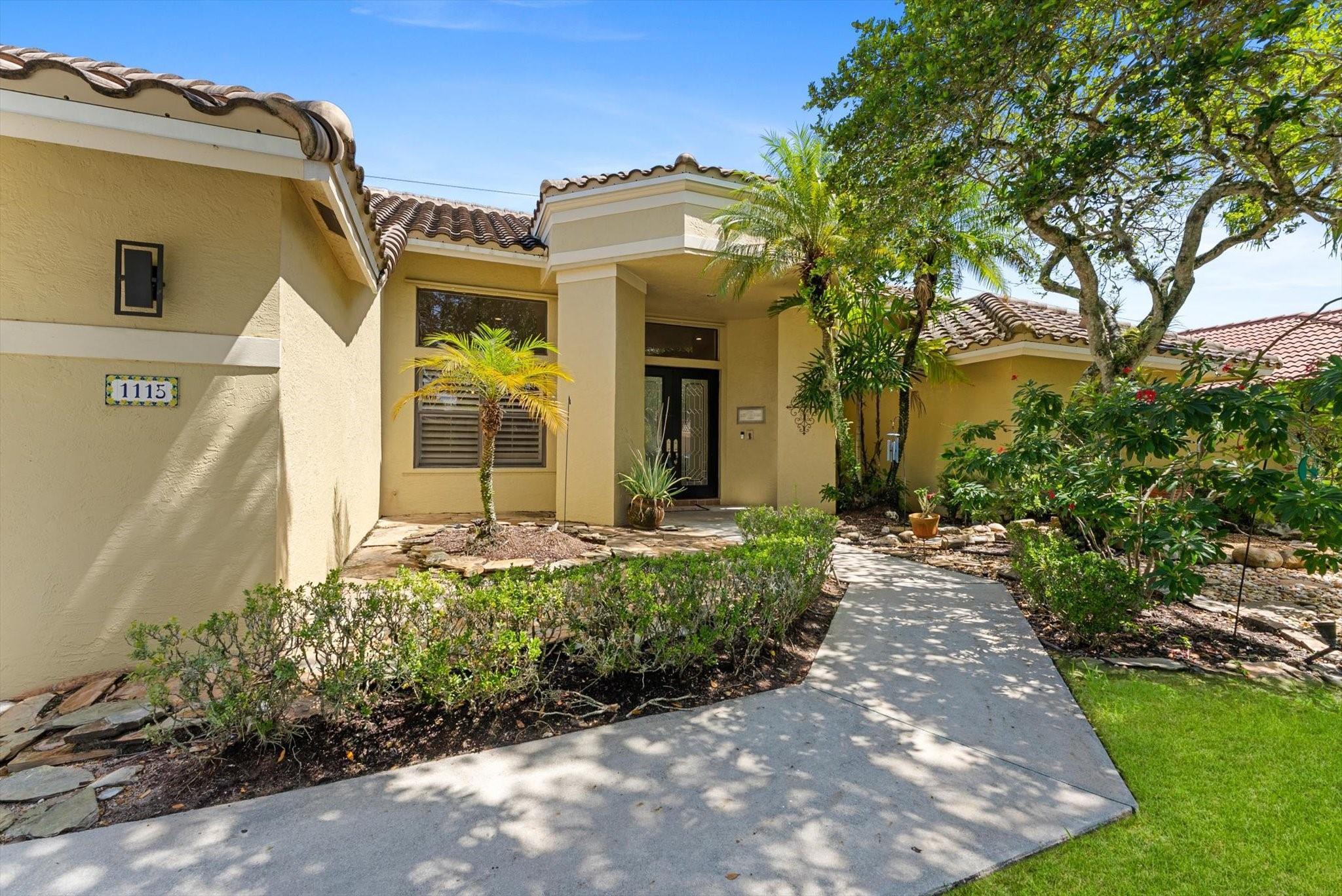 1115 Creekford Drive, Weston, FL 33326 - Photo 4