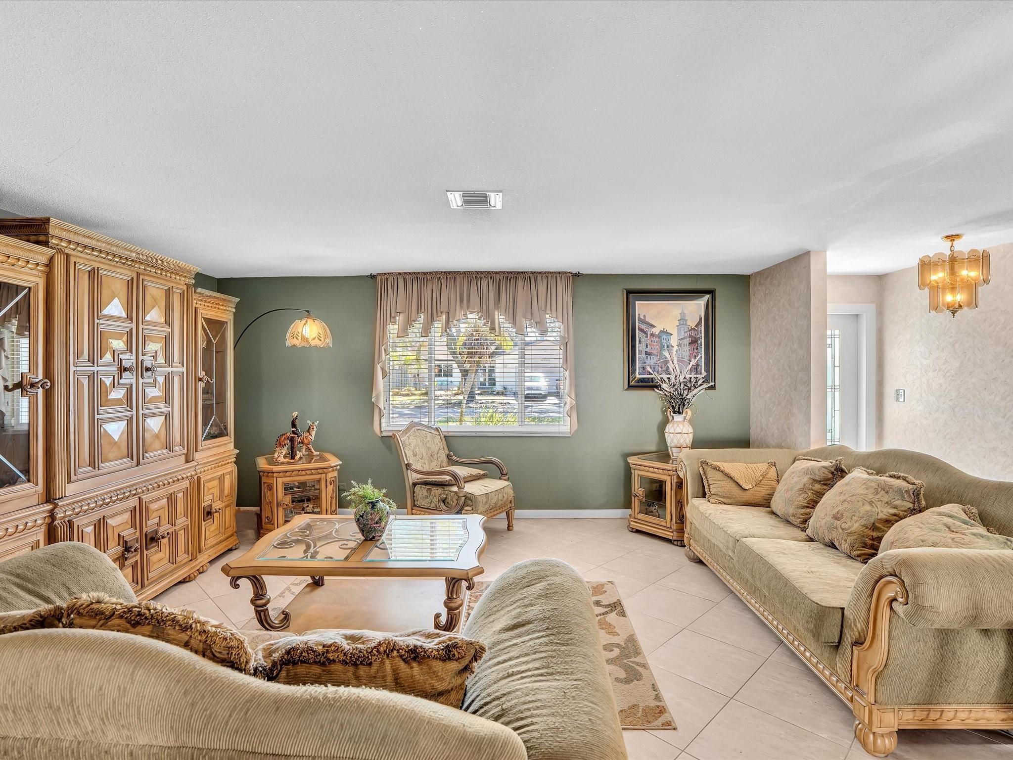 8991 SW 49th Street, Cooper City, FL 33328 - Photo 2