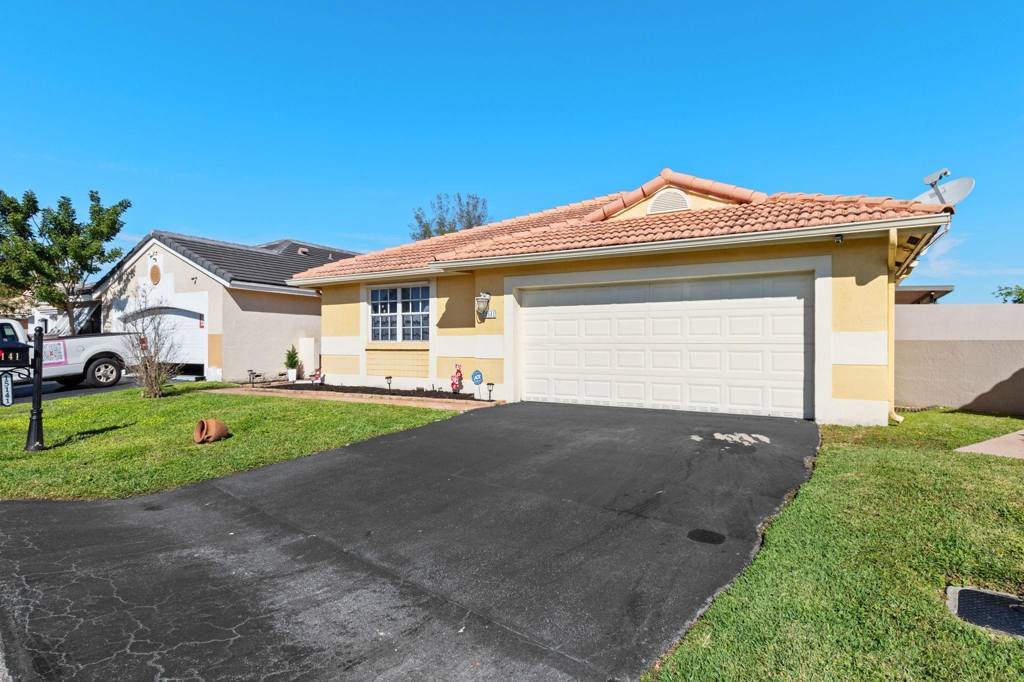 15141 Brighton Lane, Davie, FL 33331, Davie