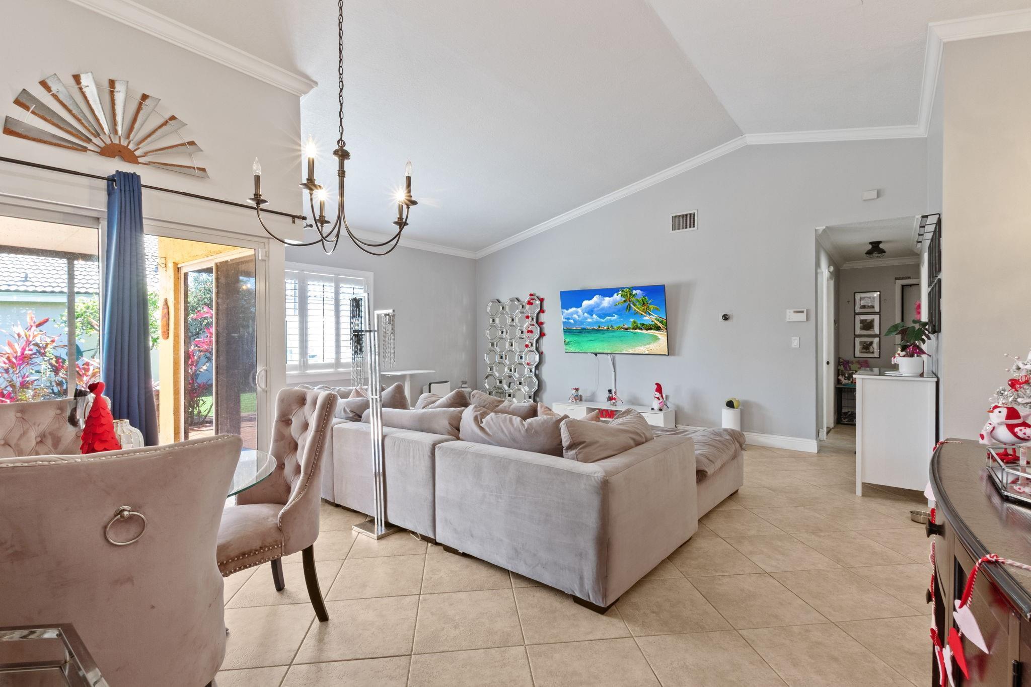 15141 Brighton Lane, Davie, FL 33331 - Photo 5