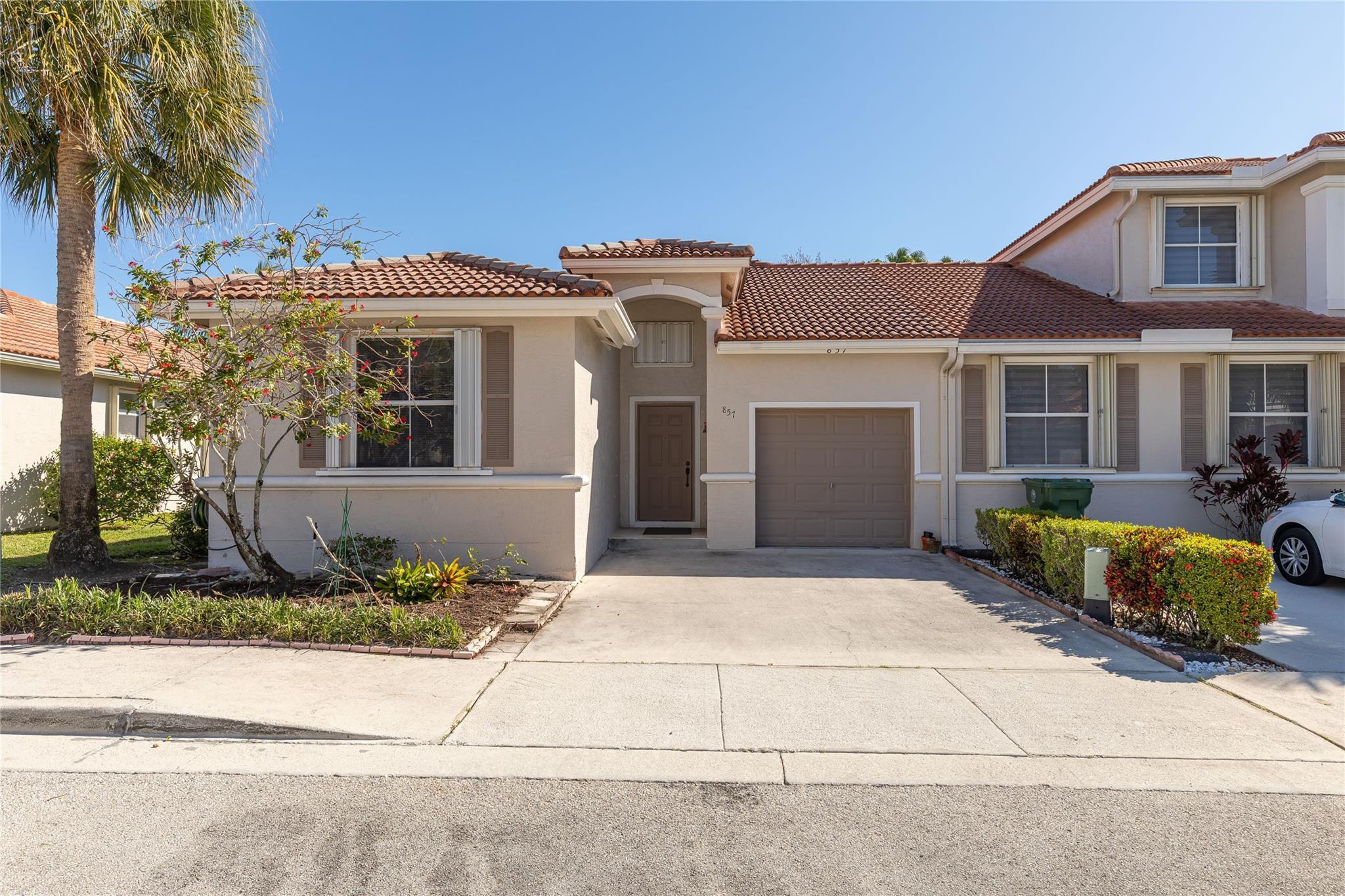 857 NW 133rd Avenue, Pembroke Pines, FL 33028, Pembroke Pines